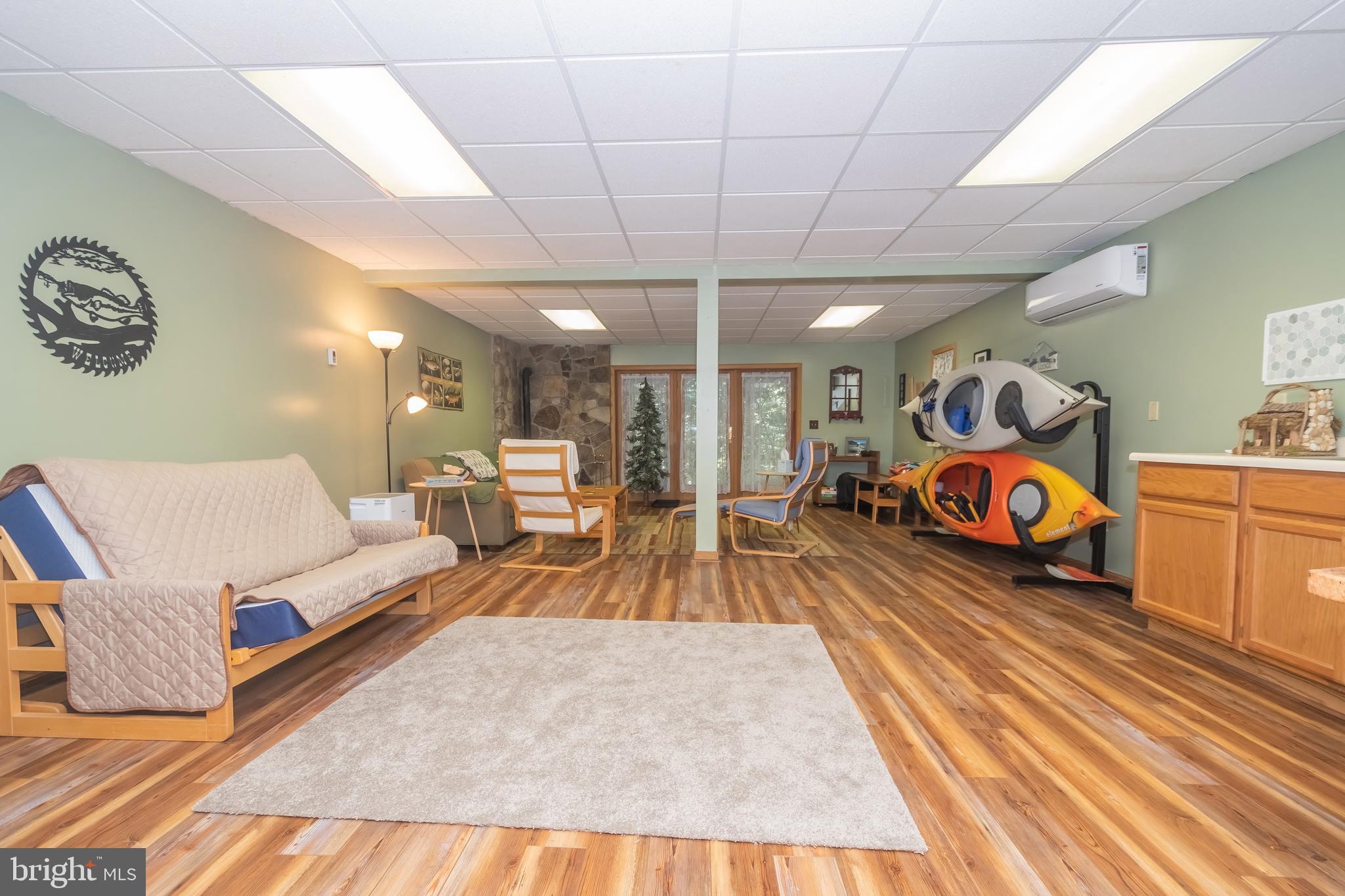 LAUREL BROOK - Residential