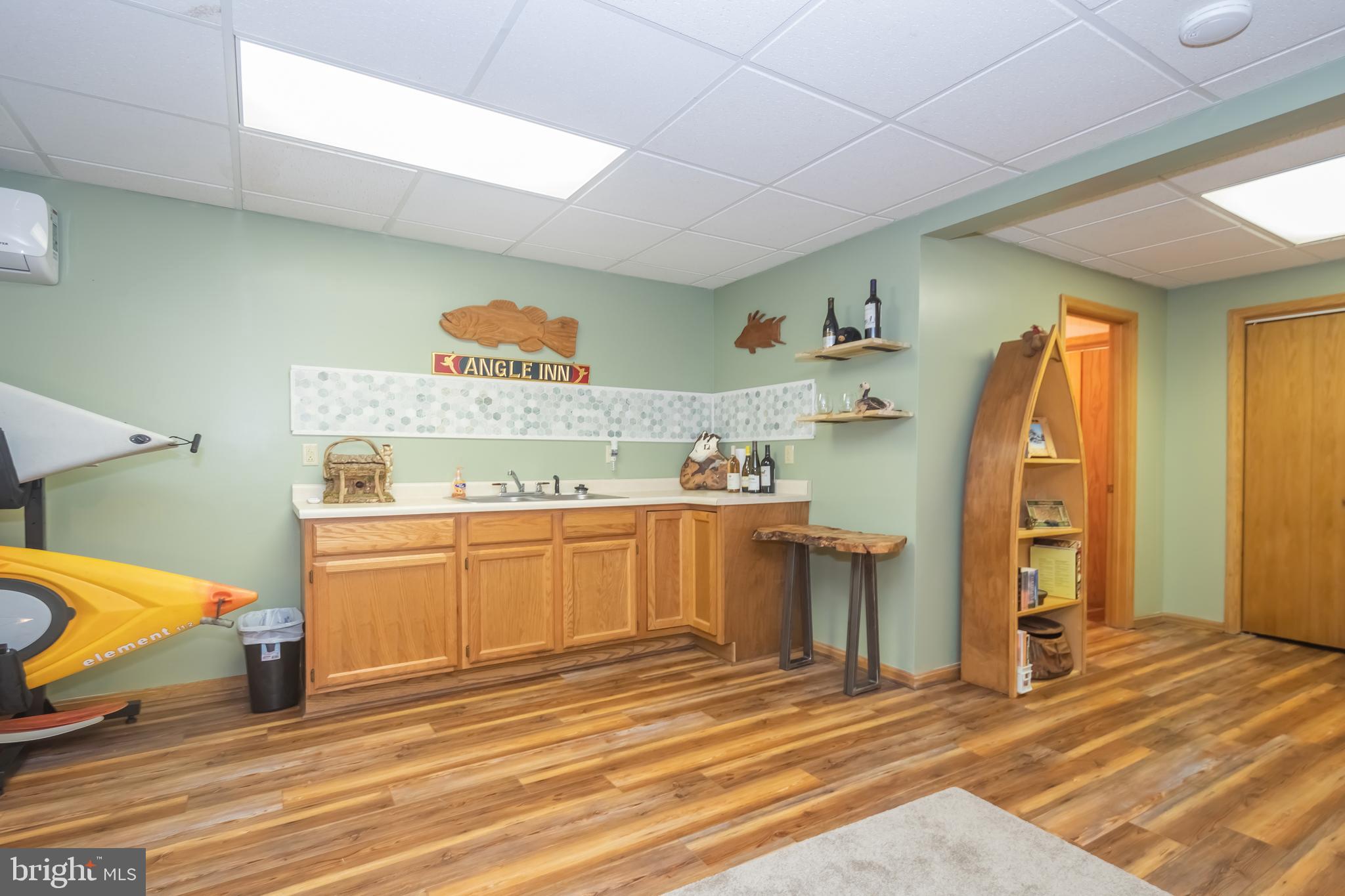 LAUREL BROOK - Residential