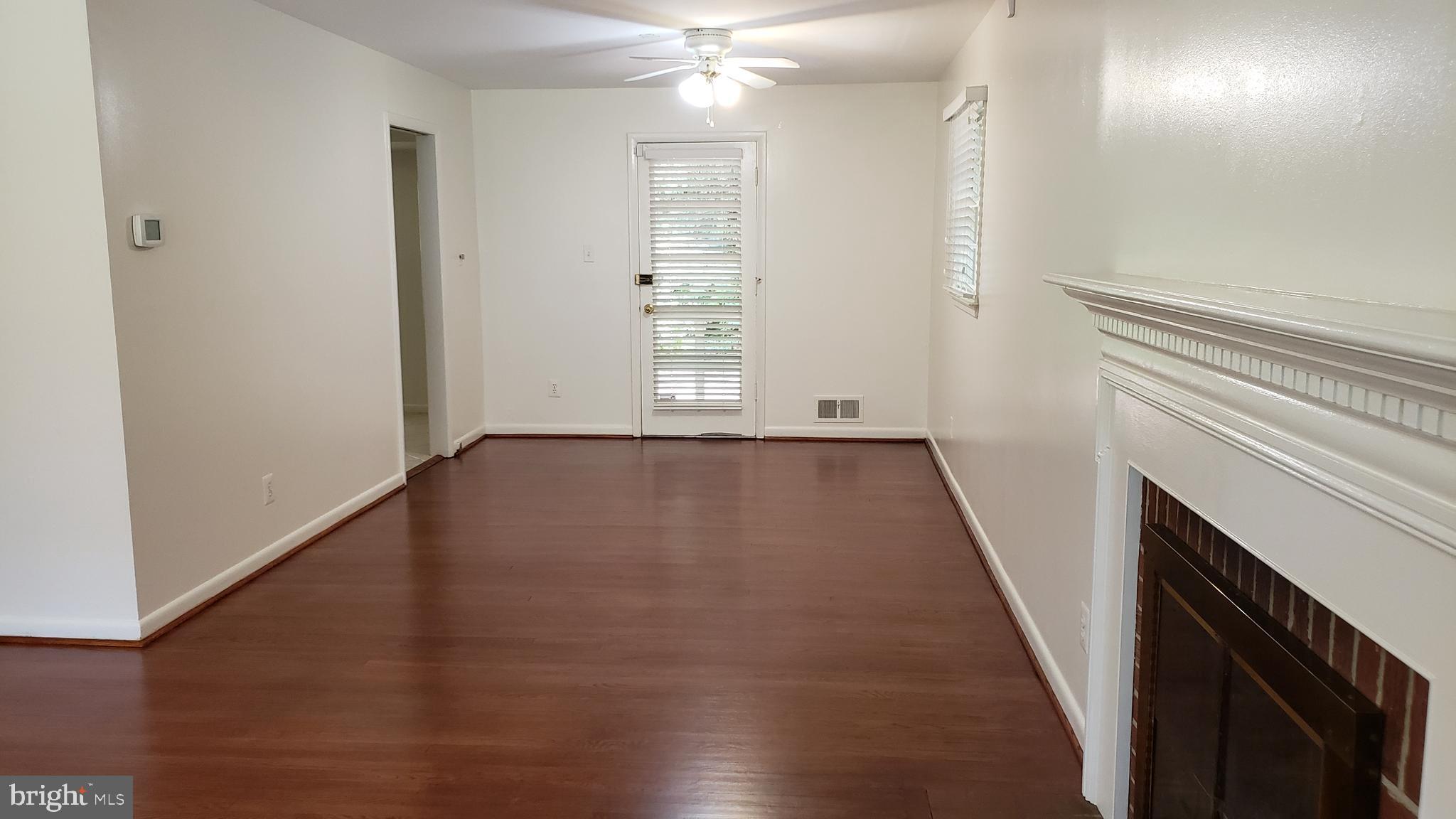 BROYHILL LANGLEY ESTATES - Residential Lease