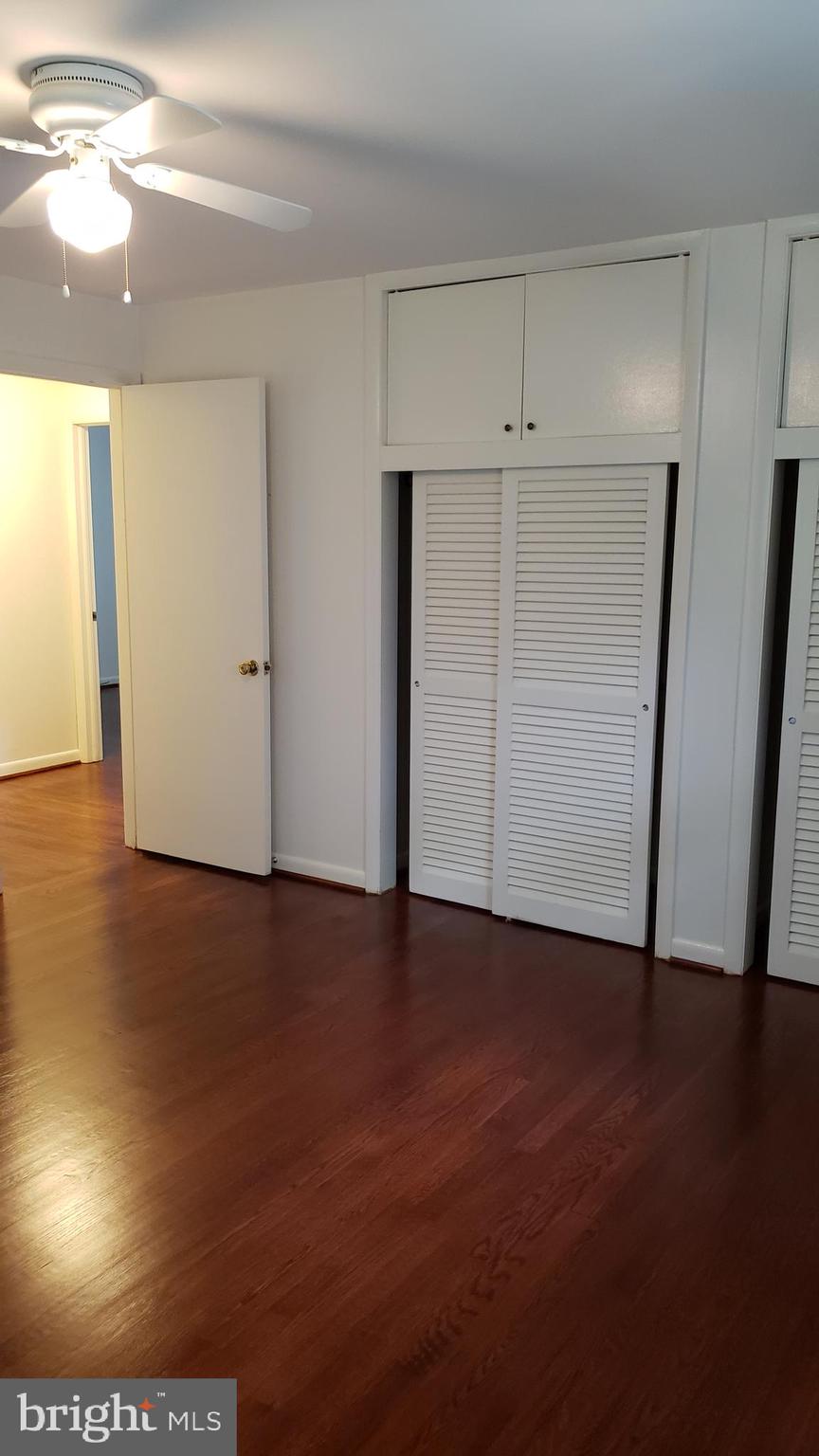 BROYHILL LANGLEY ESTATES - Residential Lease