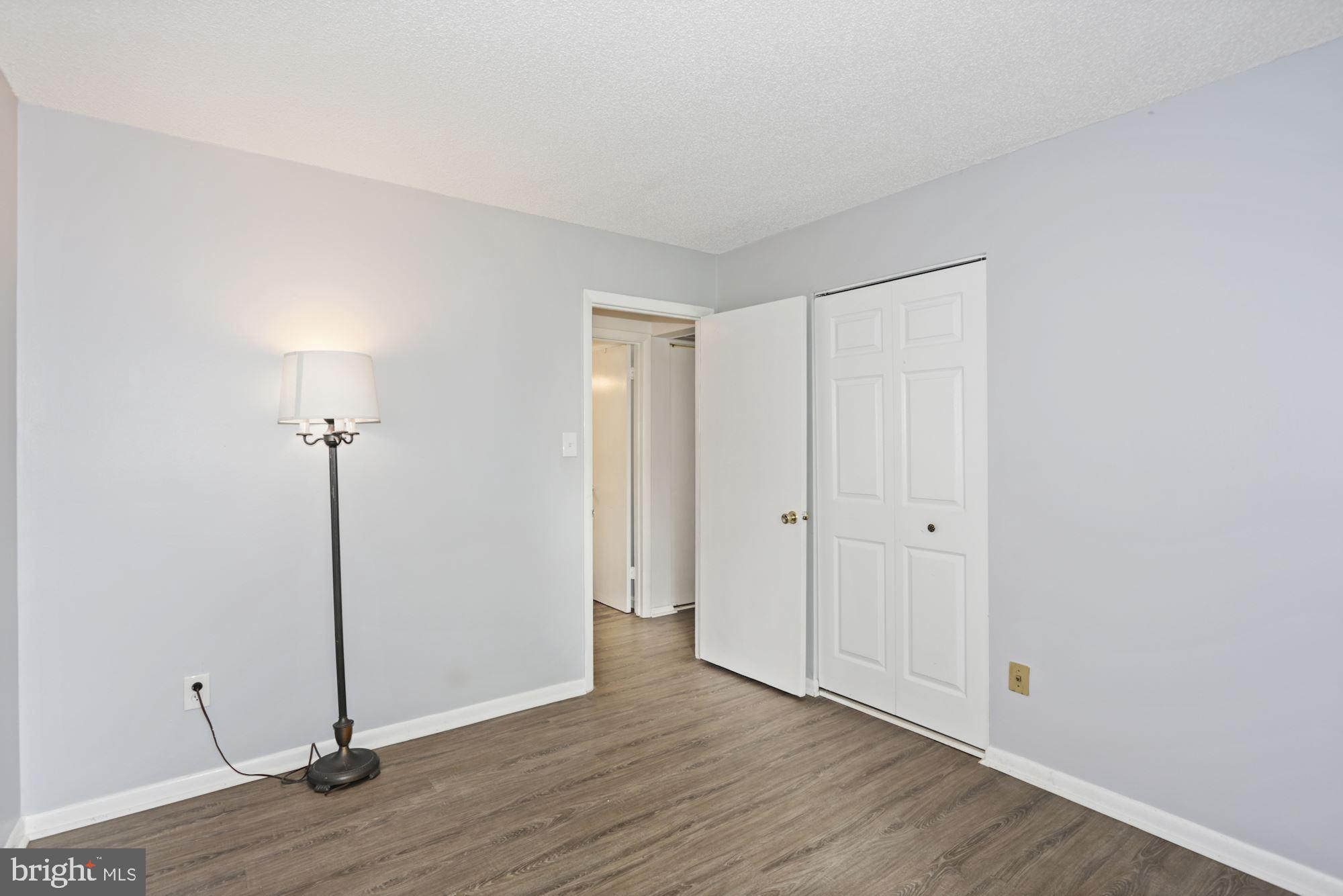 VISTAS OF MCLEAN - Residential