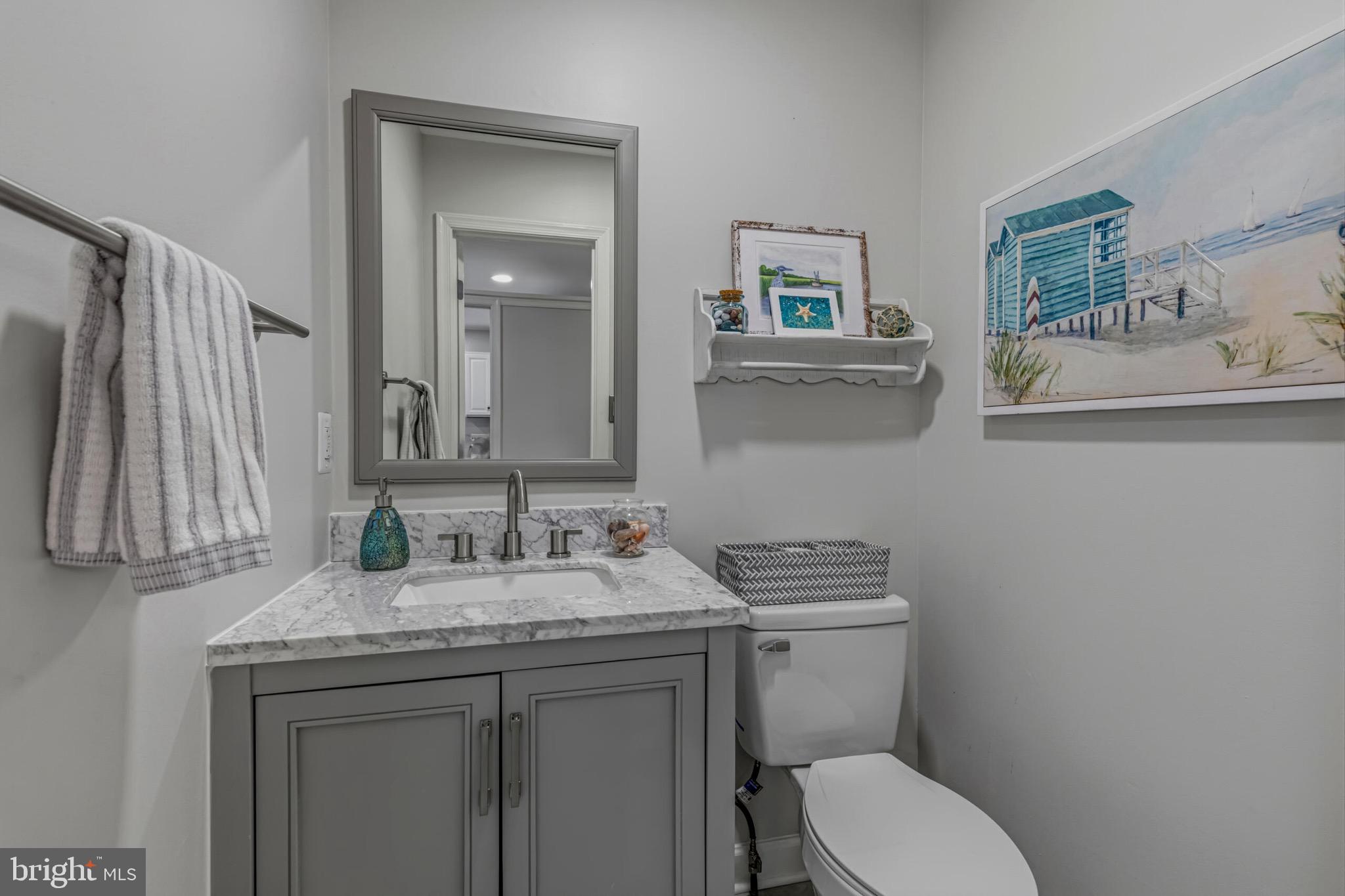 FAIR LAKES - Residential