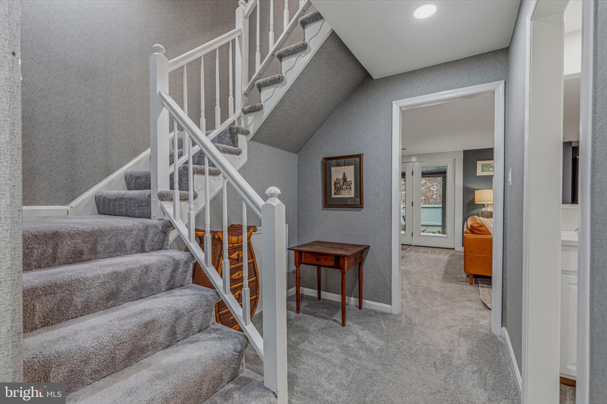 FAIR LAKES - Residential