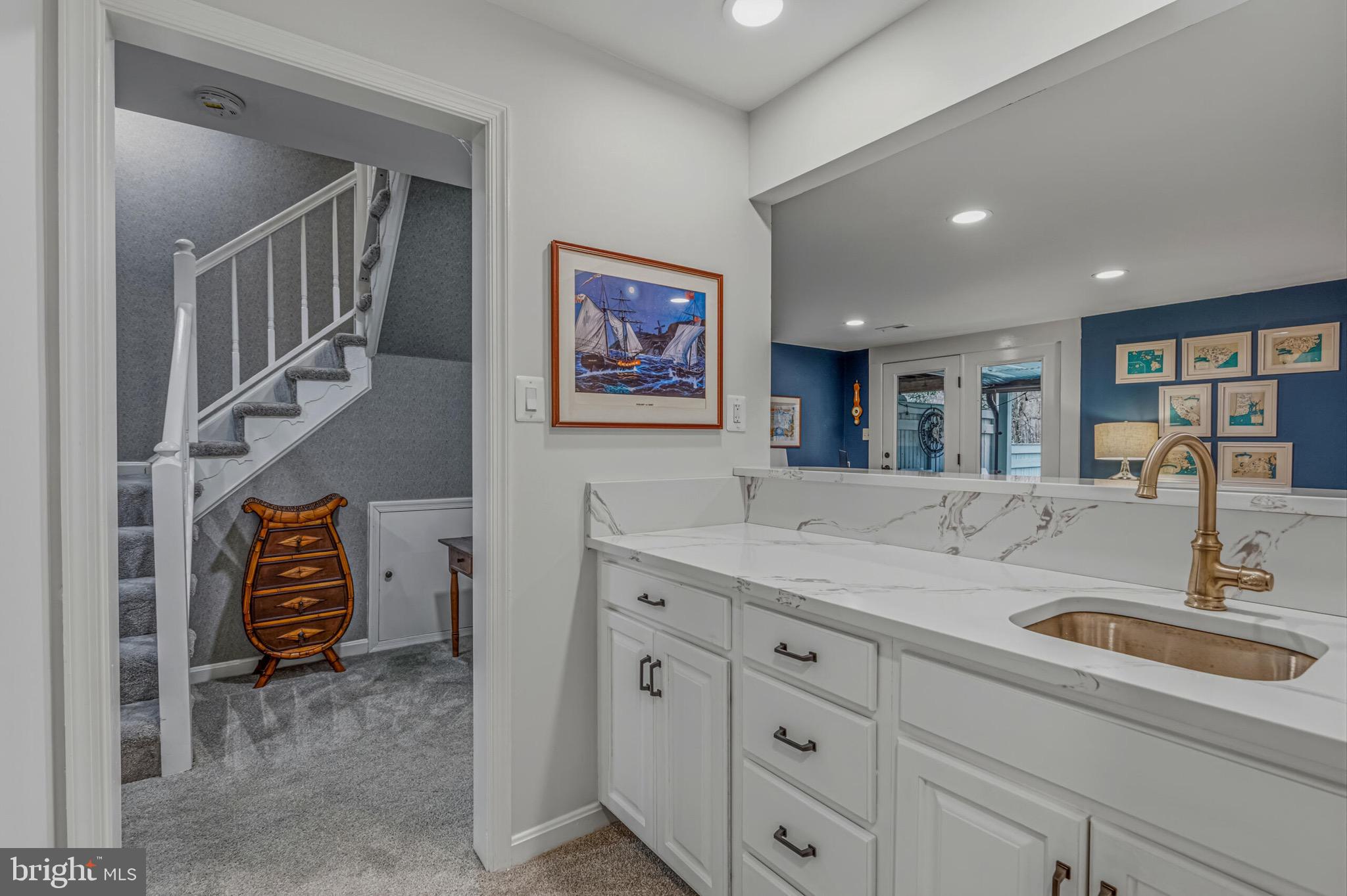 FAIR LAKES - Residential