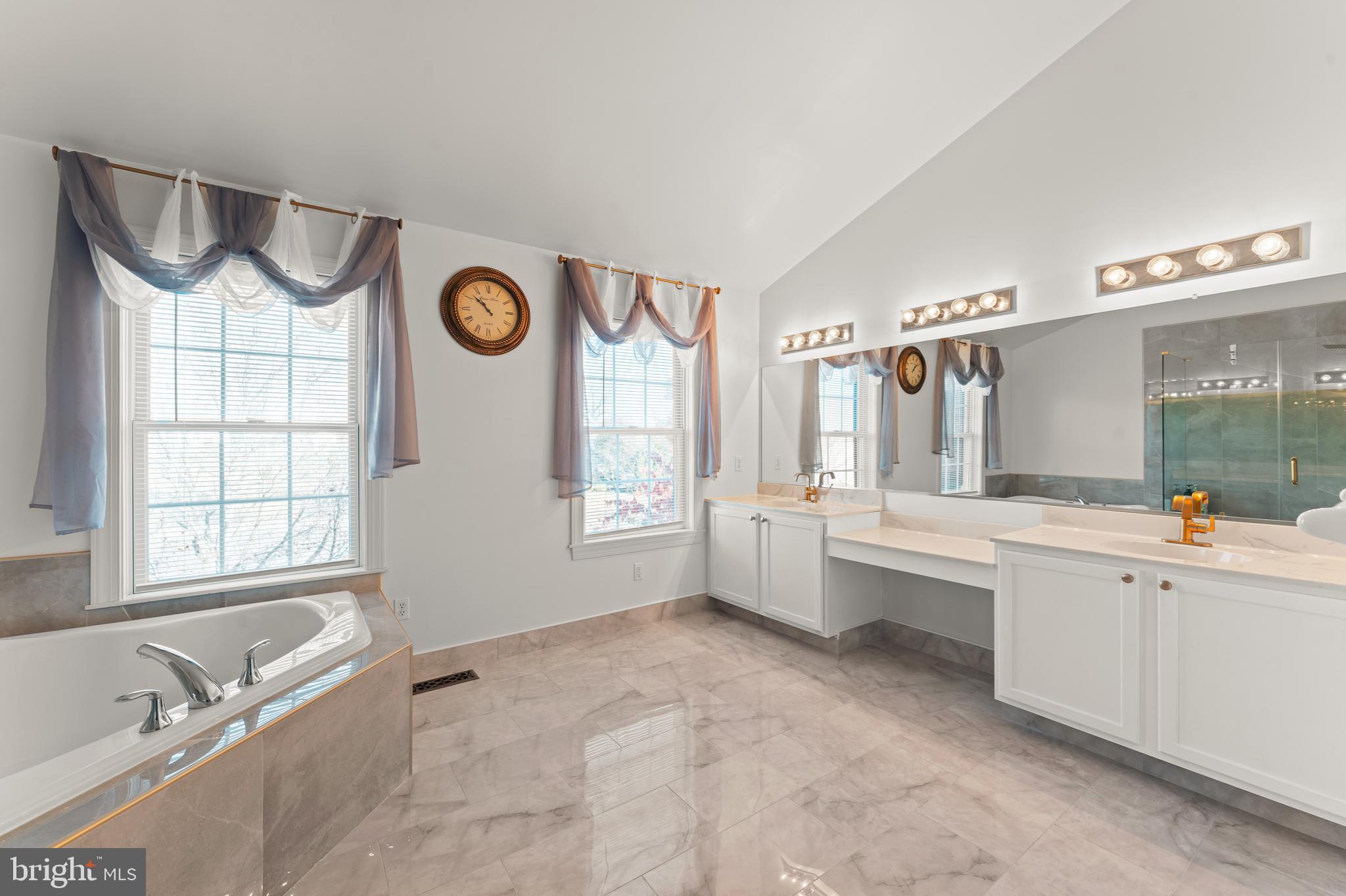 LEDERACH GOLF FAIRWY - Residential