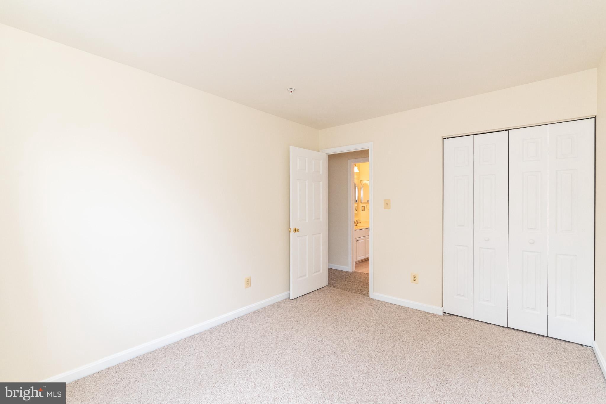 CONSTANT FRIENDSHIP - Residential Lease