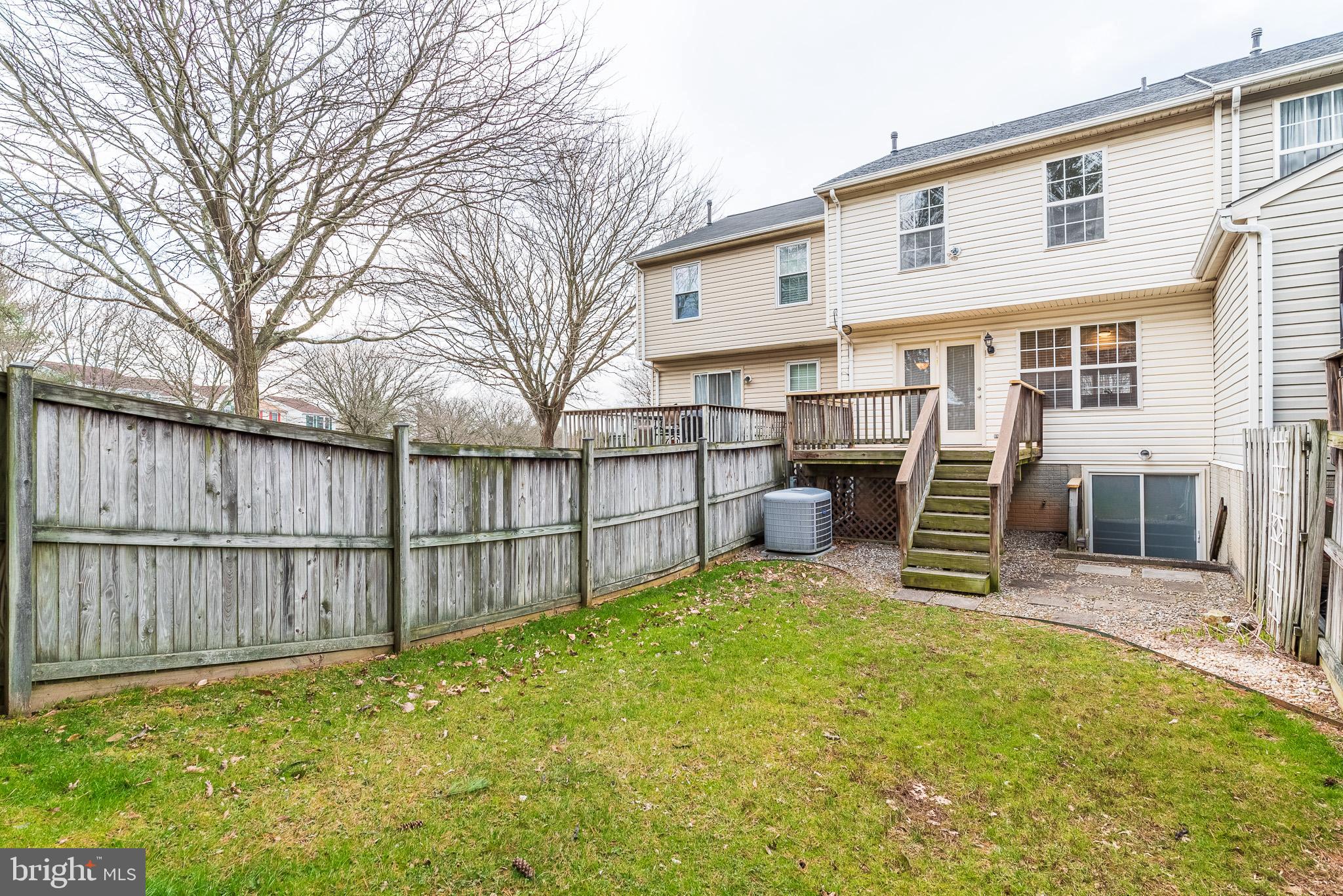 CONSTANT FRIENDSHIP - Residential Lease