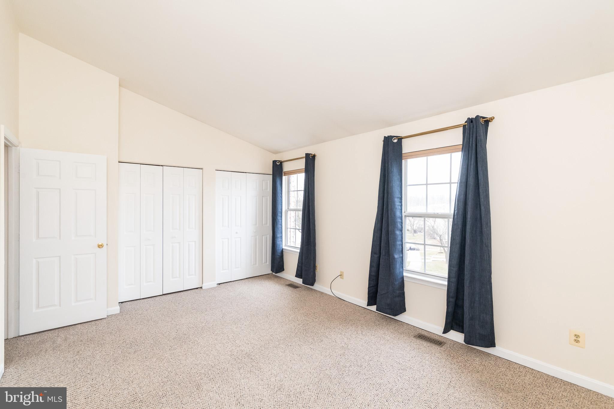 CONSTANT FRIENDSHIP - Residential Lease