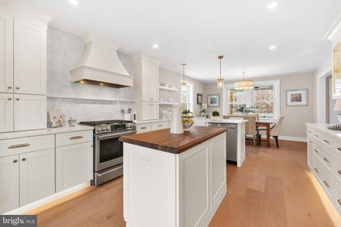 Tiny photo for 466 St Davids Avenue, WAYNE, PA 19087 (MLS # PADE2105418)