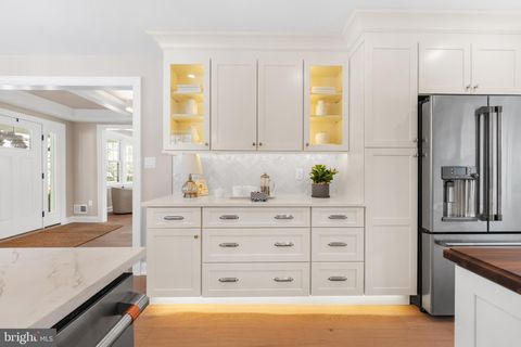 Tiny photo for 466 St Davids Avenue, WAYNE, PA 19087 (MLS # PADE2105418)