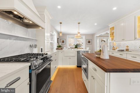 Tiny photo for 466 St Davids Avenue, WAYNE, PA 19087 (MLS # PADE2105418)