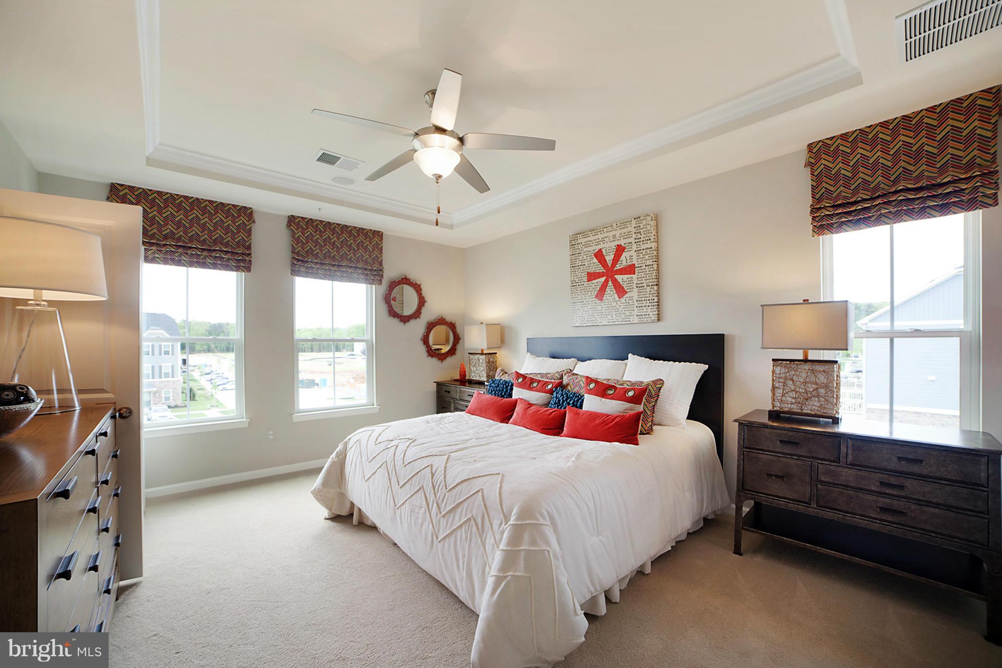 CREEKSIDE VILLAGE - Residential