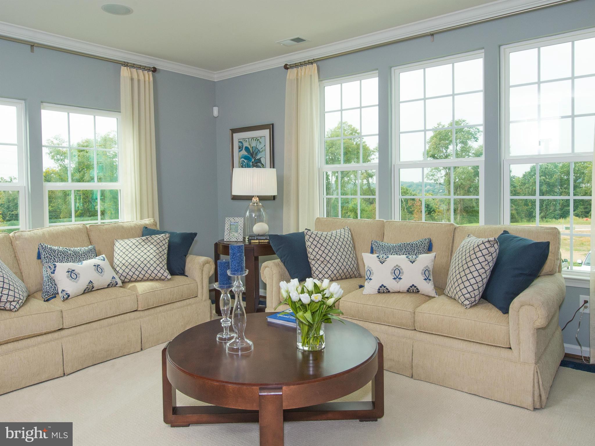 WESTCHESTER SQUARE - Residential