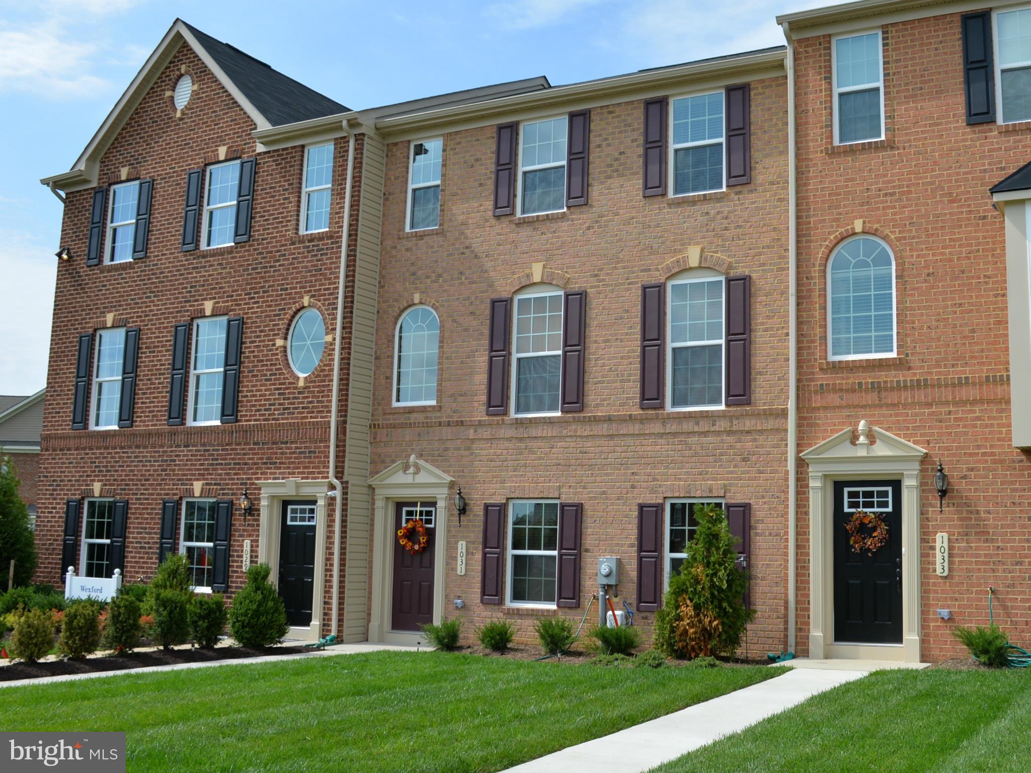 WESTCHESTER SQUARE - Residential