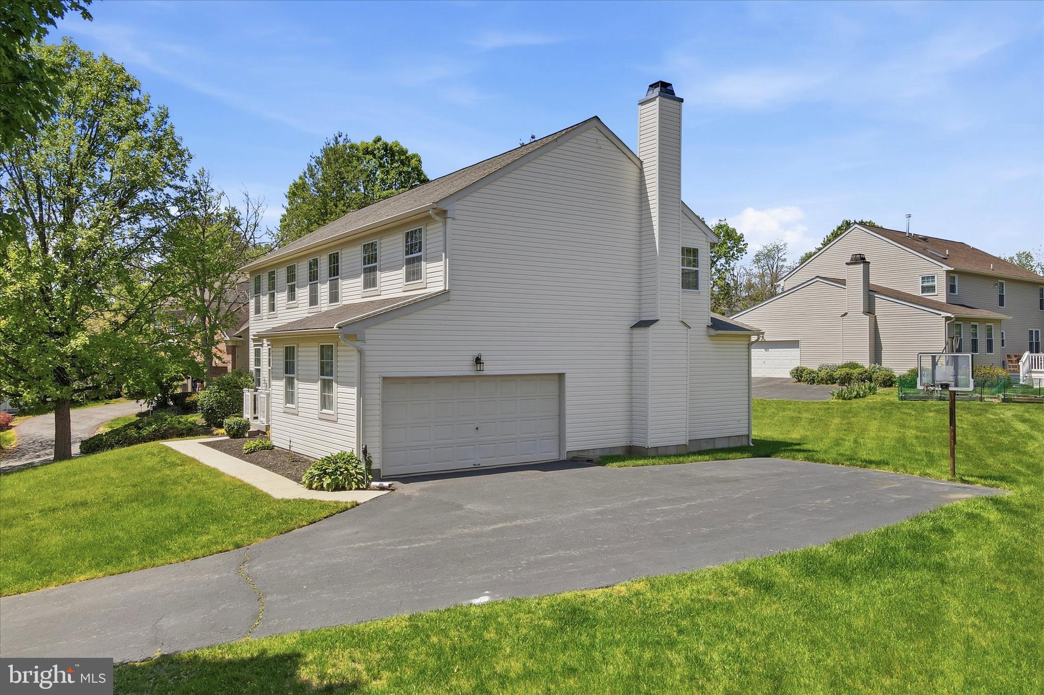 OLD MILL POINTE - Residential