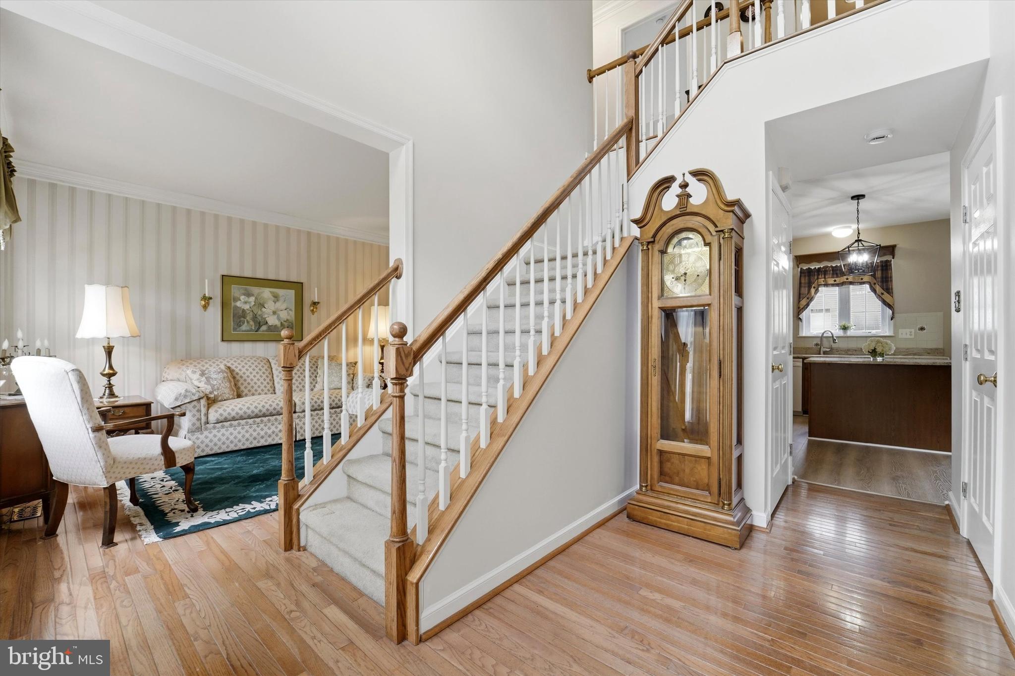 713 IRIS LANE