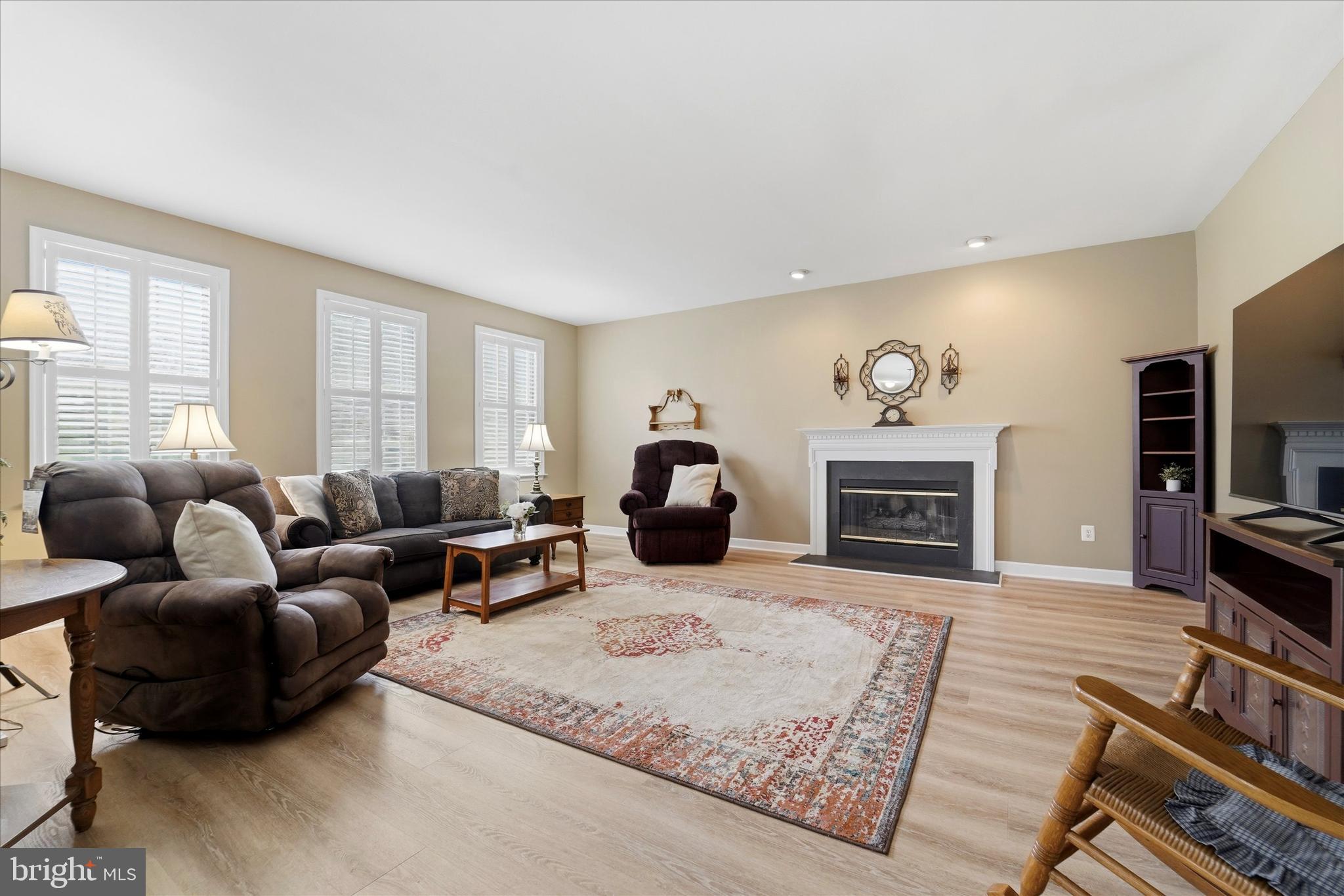 OLD MILL POINTE - Residential