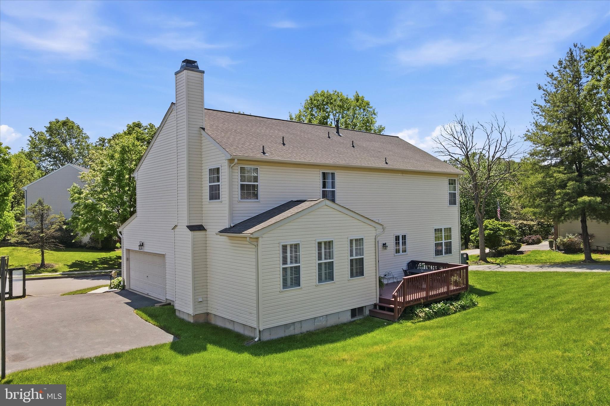 OLD MILL POINTE - Residential