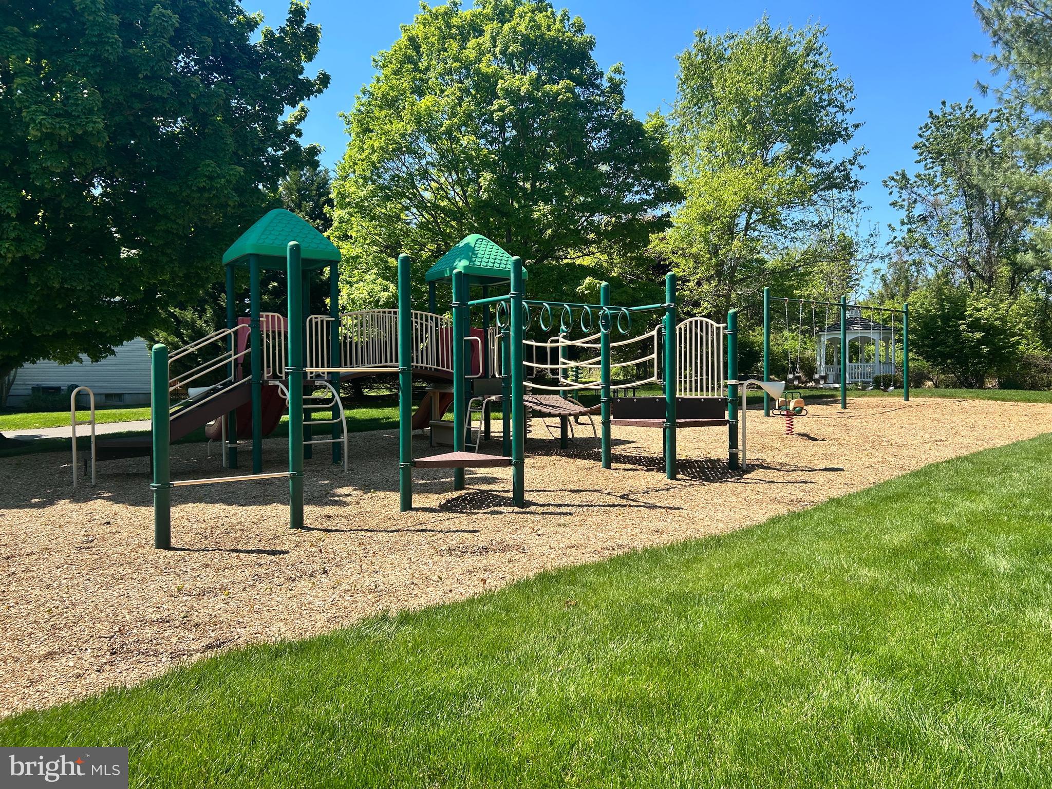 OLD MILL POINTE - Residential