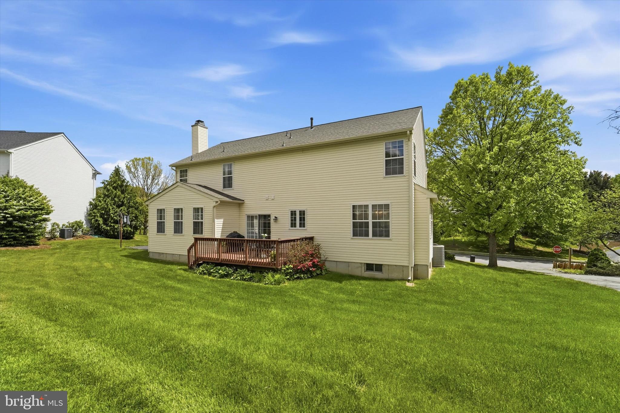OLD MILL POINTE - Residential