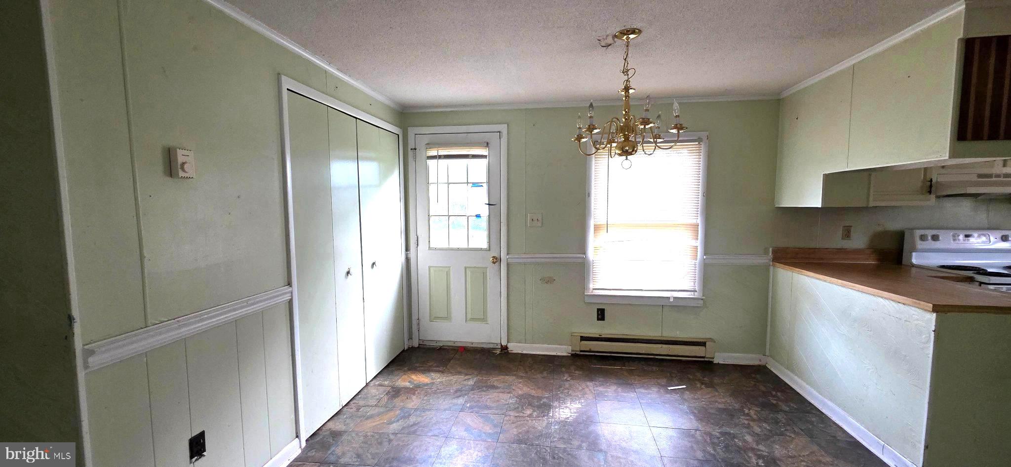 511 W 8TH STREET
