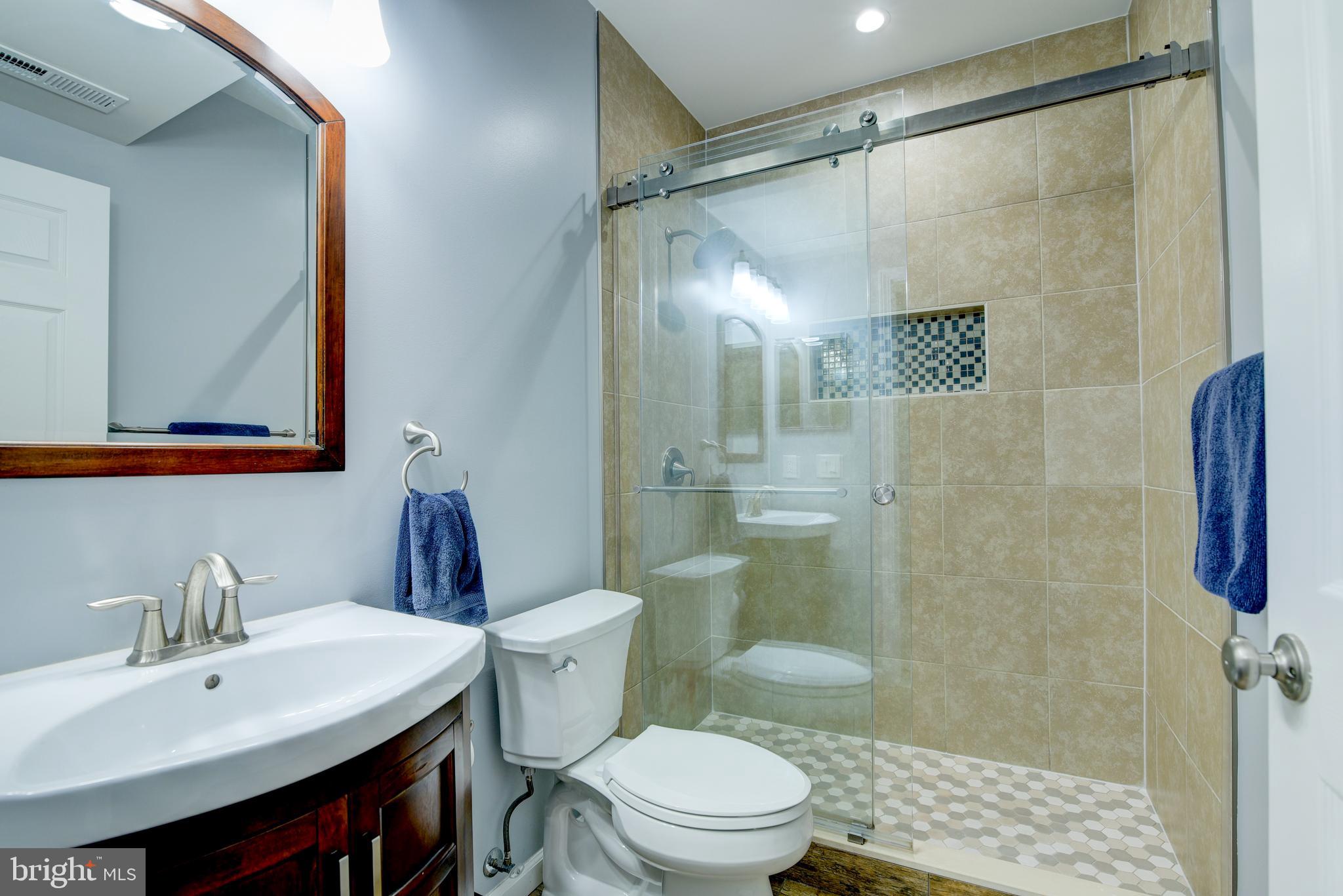 DOMINION VALLEY COUNTRY CLUB - Residential