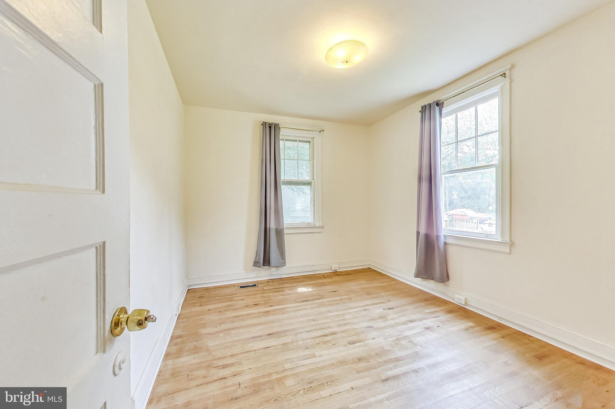 WHEATON OUT RES. (1) - Residential Lease