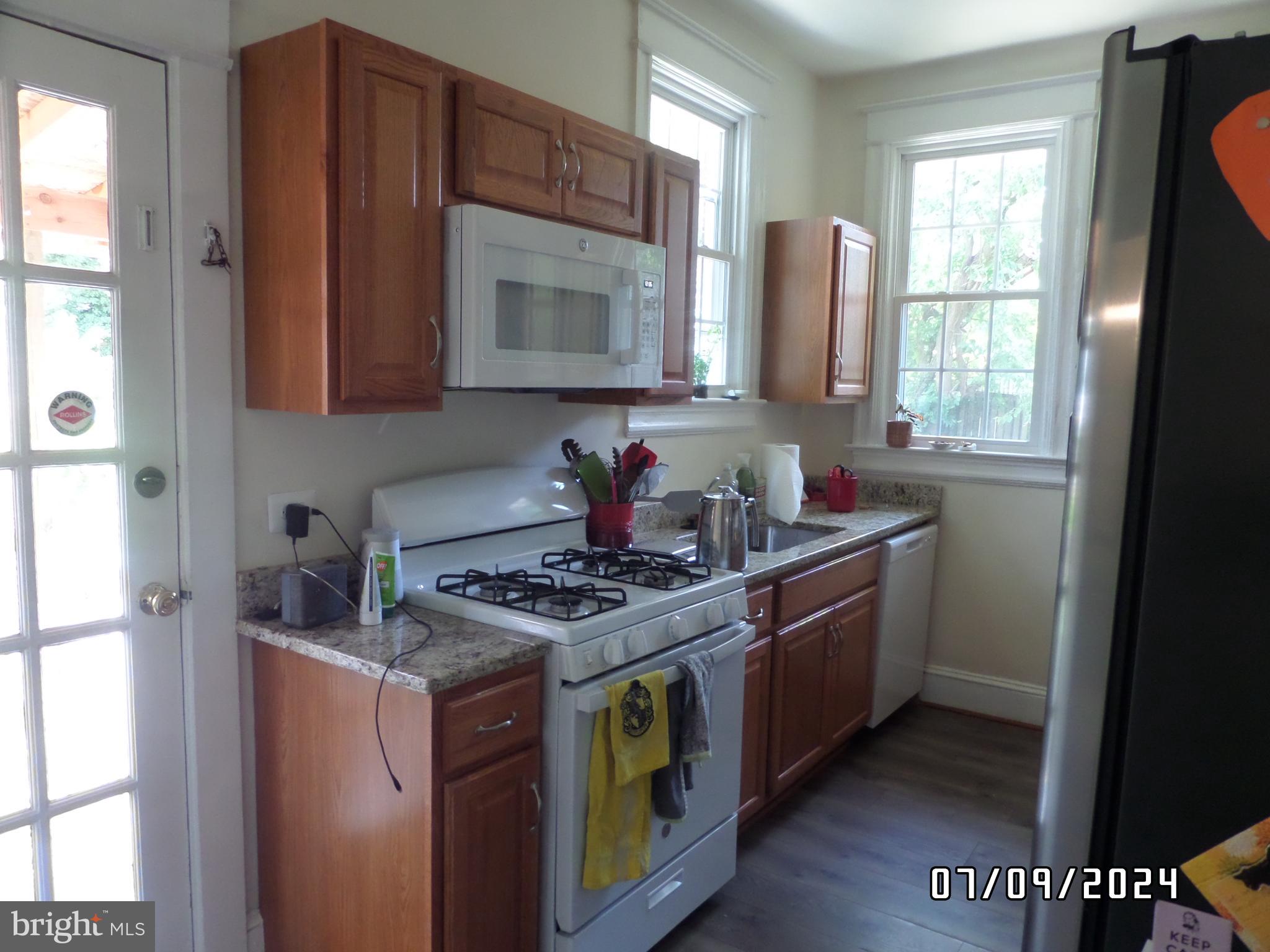 WHEATON OUT RES. (1) - Residential Lease