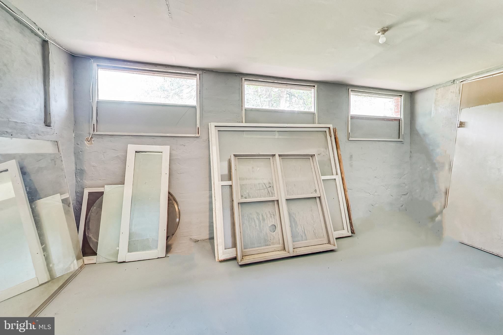 WHEATON OUT RES. (1) - Residential Lease