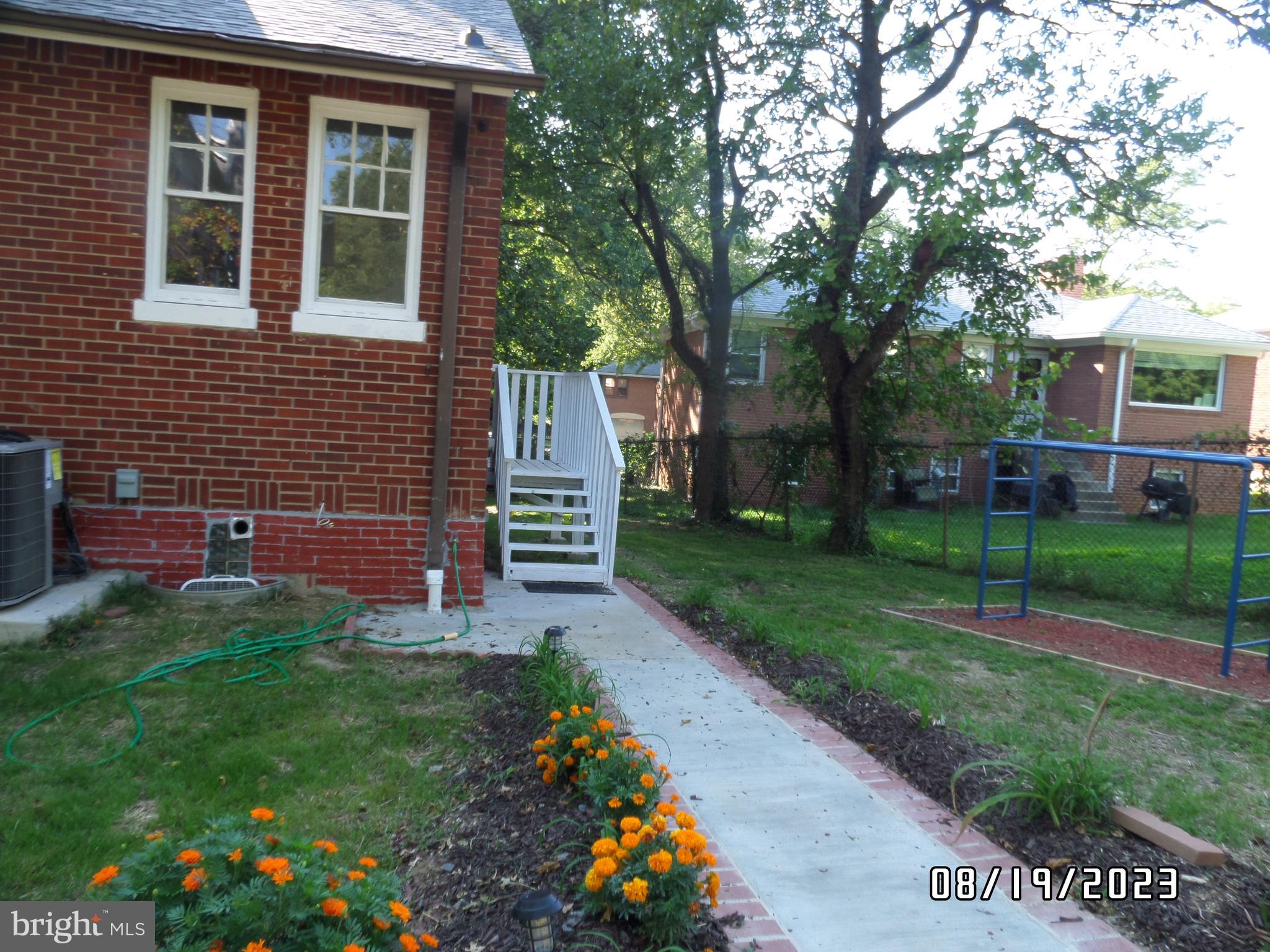 WHEATON OUT RES. (1) - Residential Lease