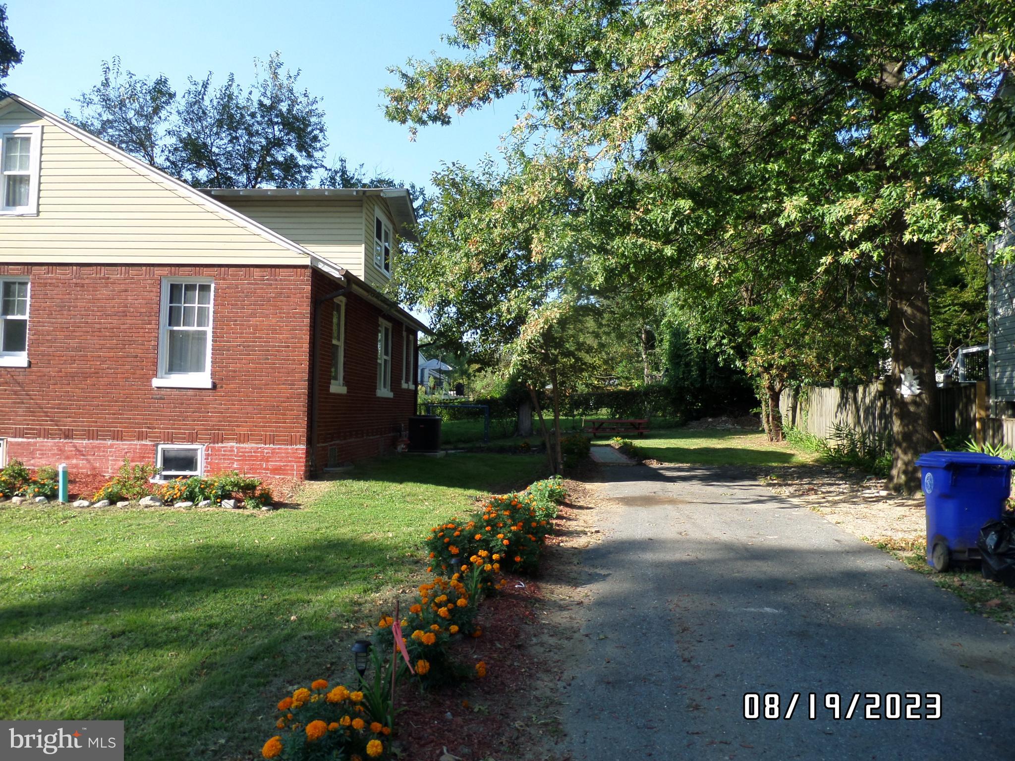 WHEATON OUT RES. (1) - Residential Lease