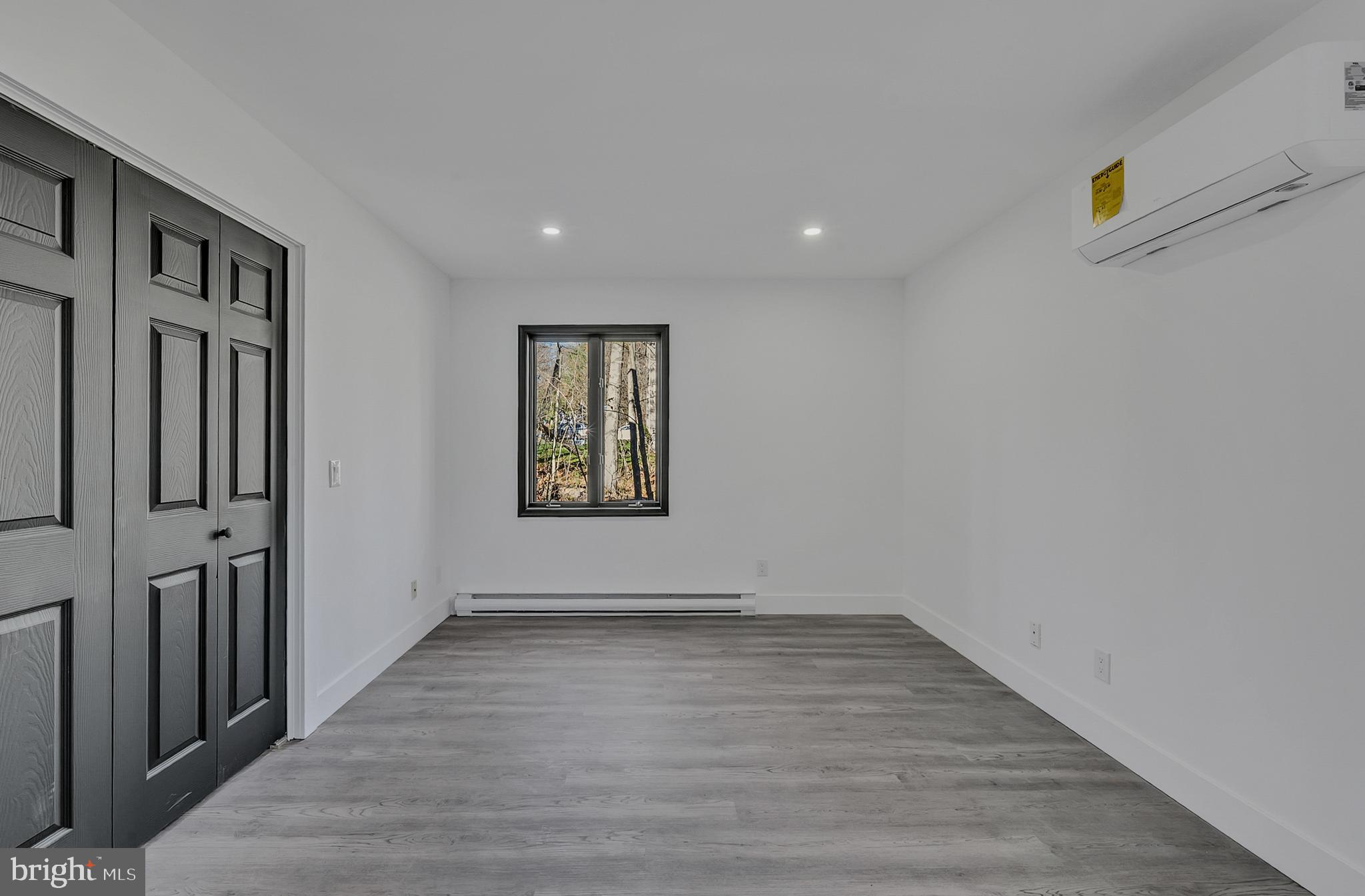 POCONO FARMS - Residential