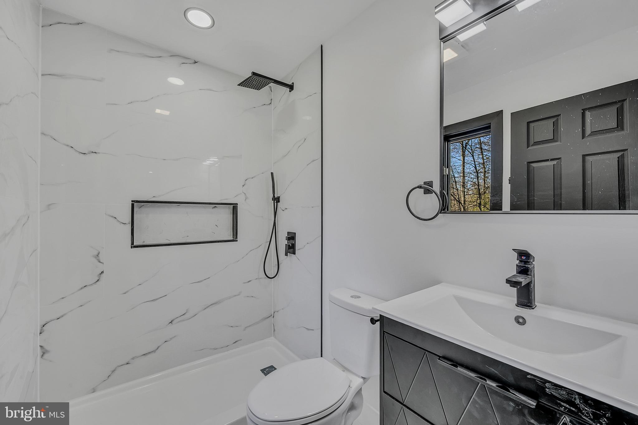 POCONO FARMS - Residential