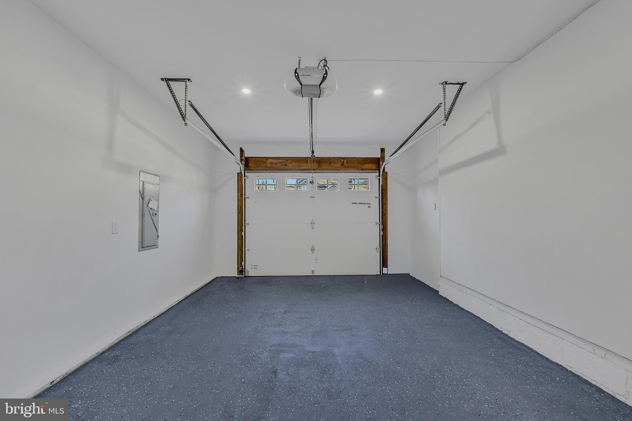 POCONO FARMS - Residential