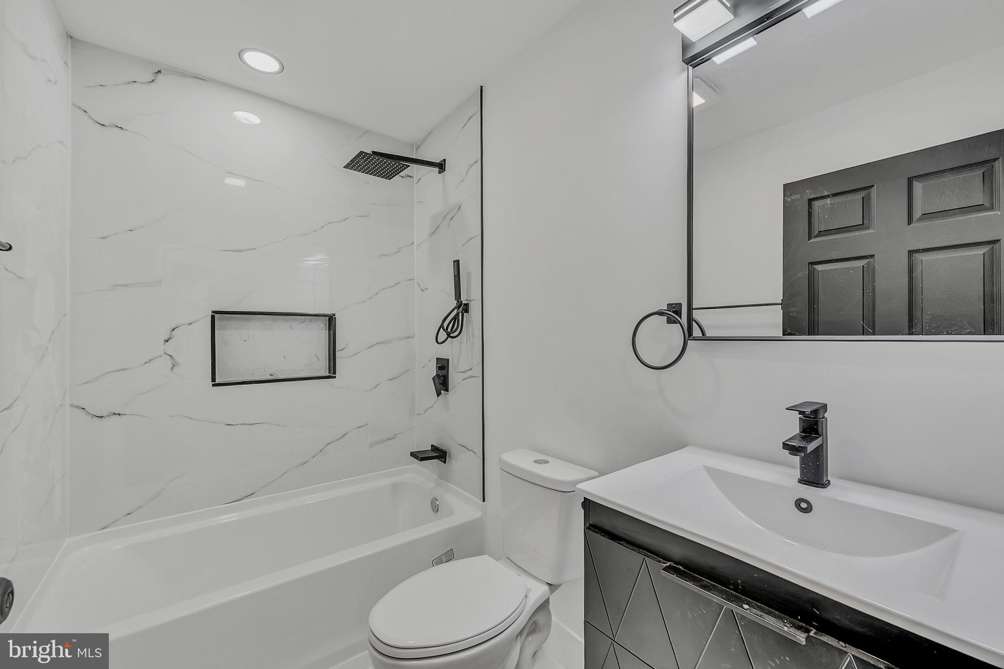 POCONO FARMS - Residential