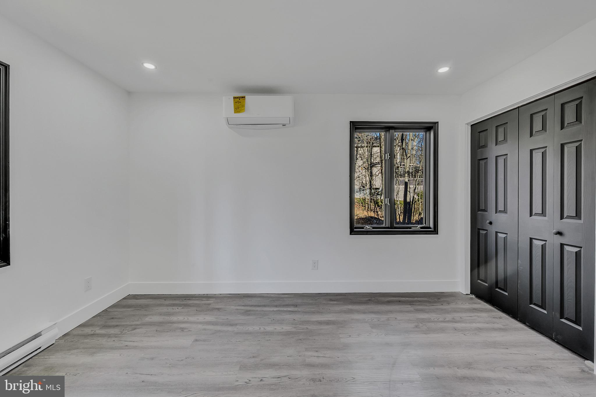 POCONO FARMS - Residential