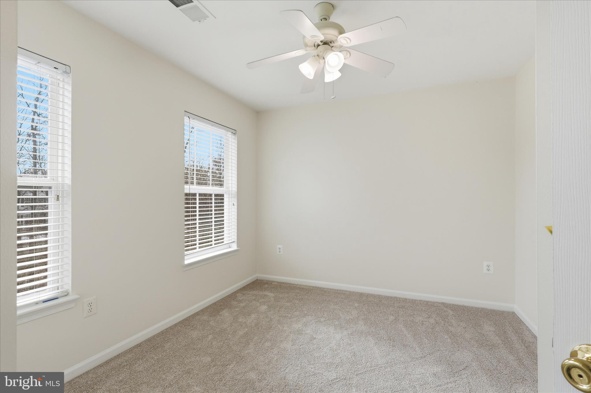 SOUTH RIDING - Residential Lease