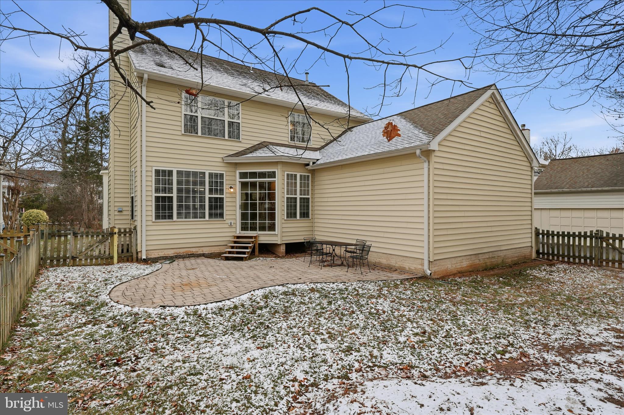 SOUTH RIDING - Residential Lease