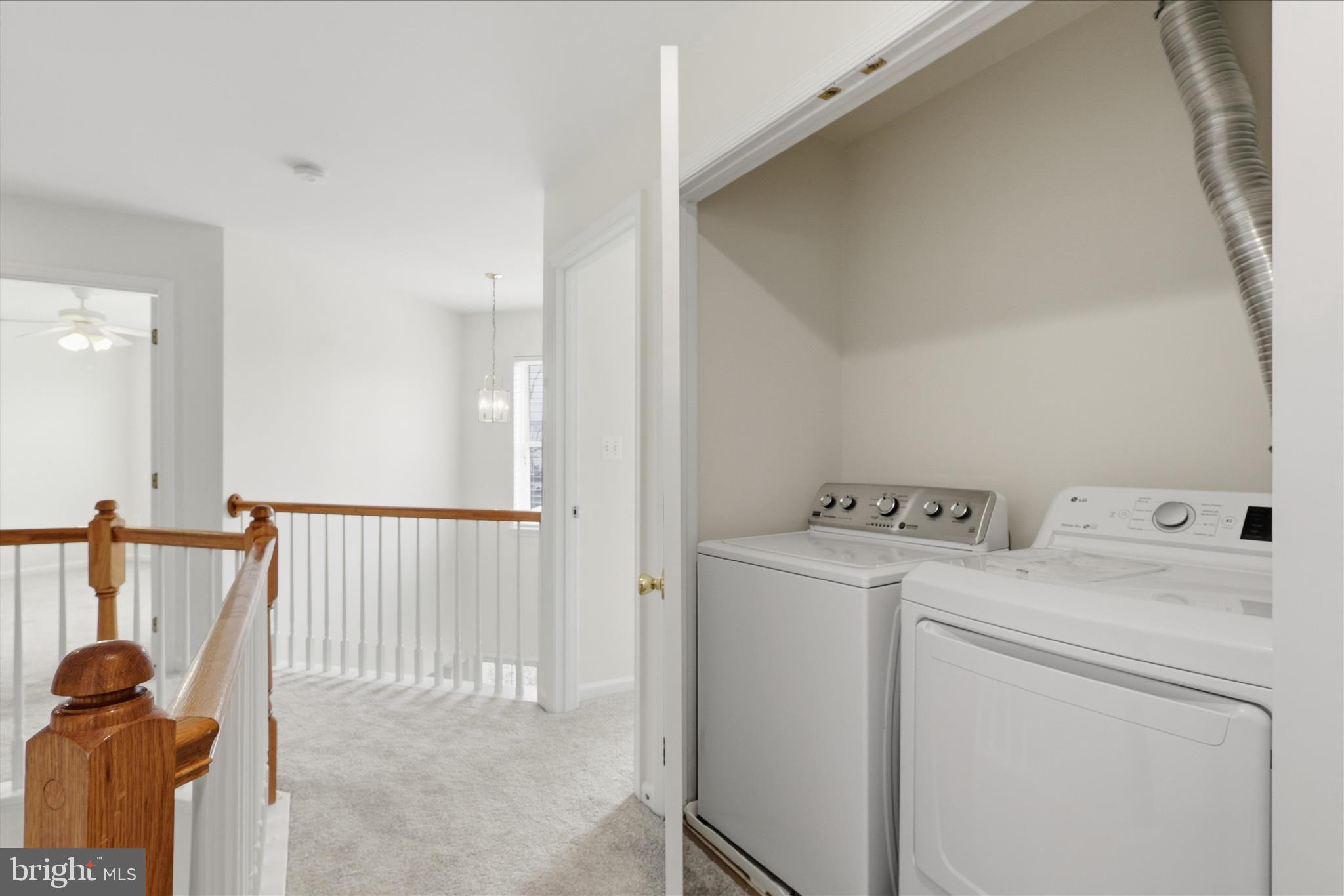 SOUTH RIDING - Residential Lease