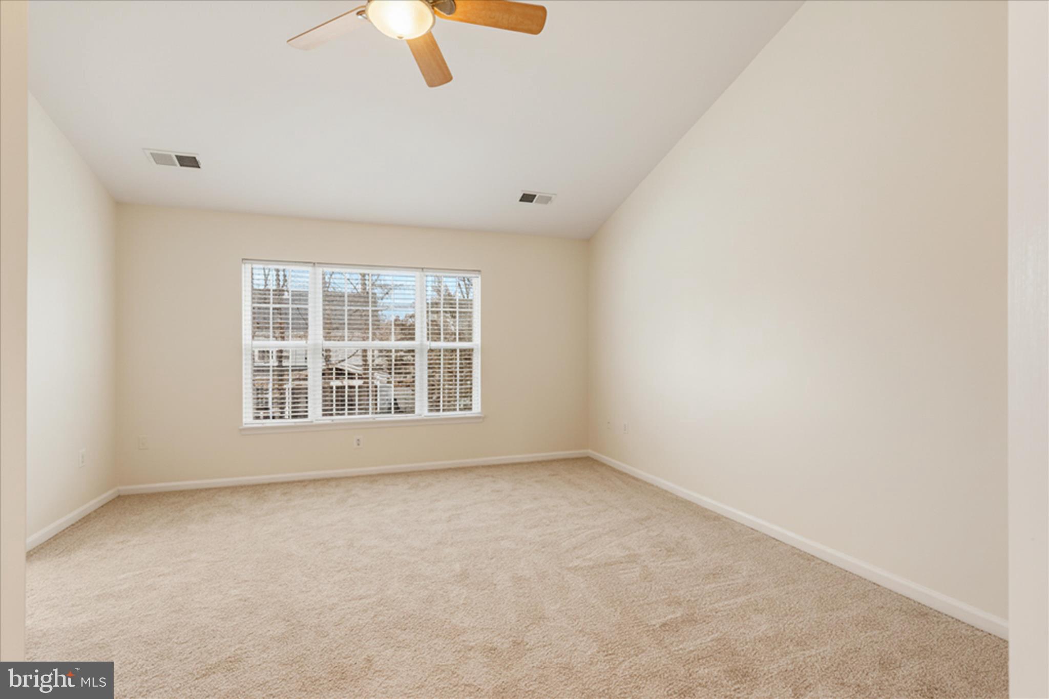 SOUTH RIDING - Residential Lease