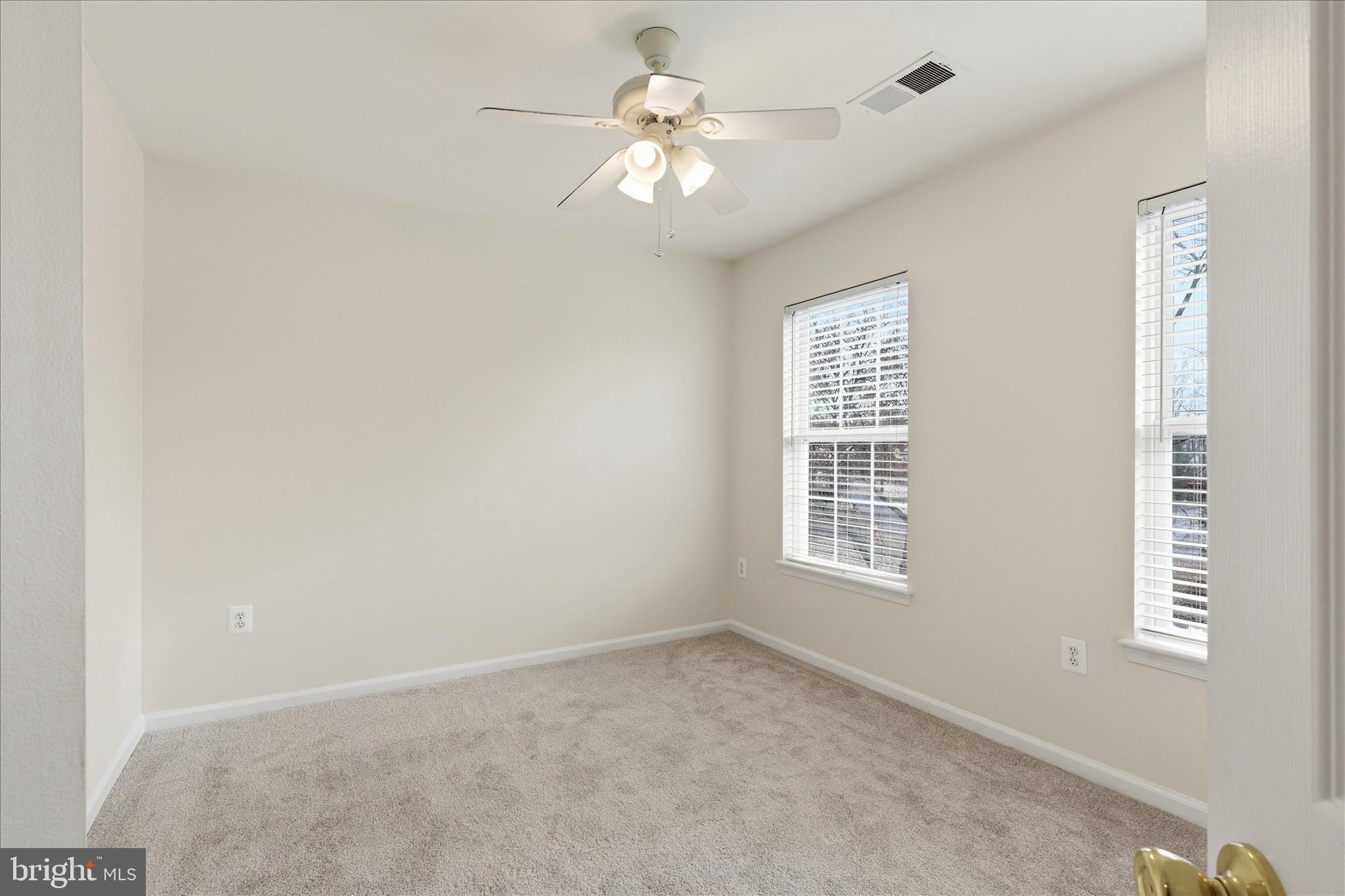 SOUTH RIDING - Residential Lease