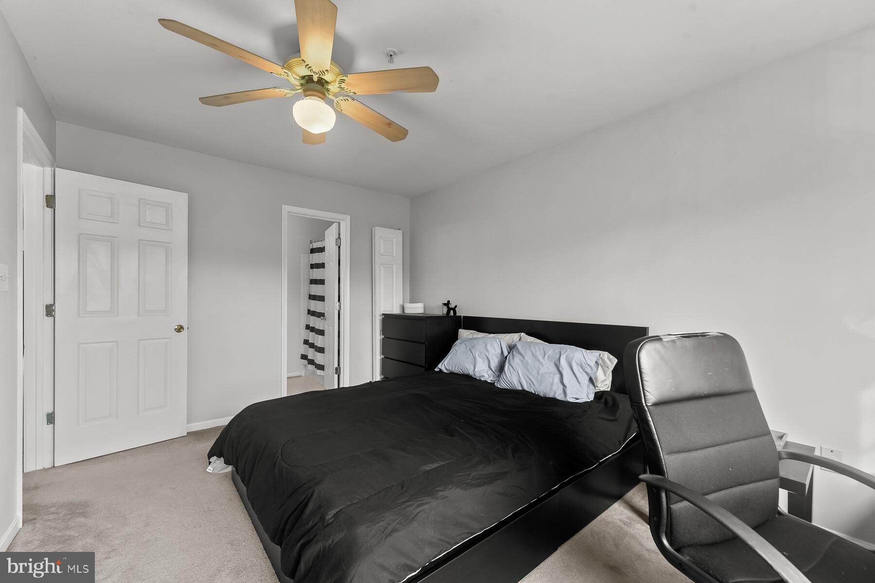 CEDAR GROVE AT CROFTON - Residential