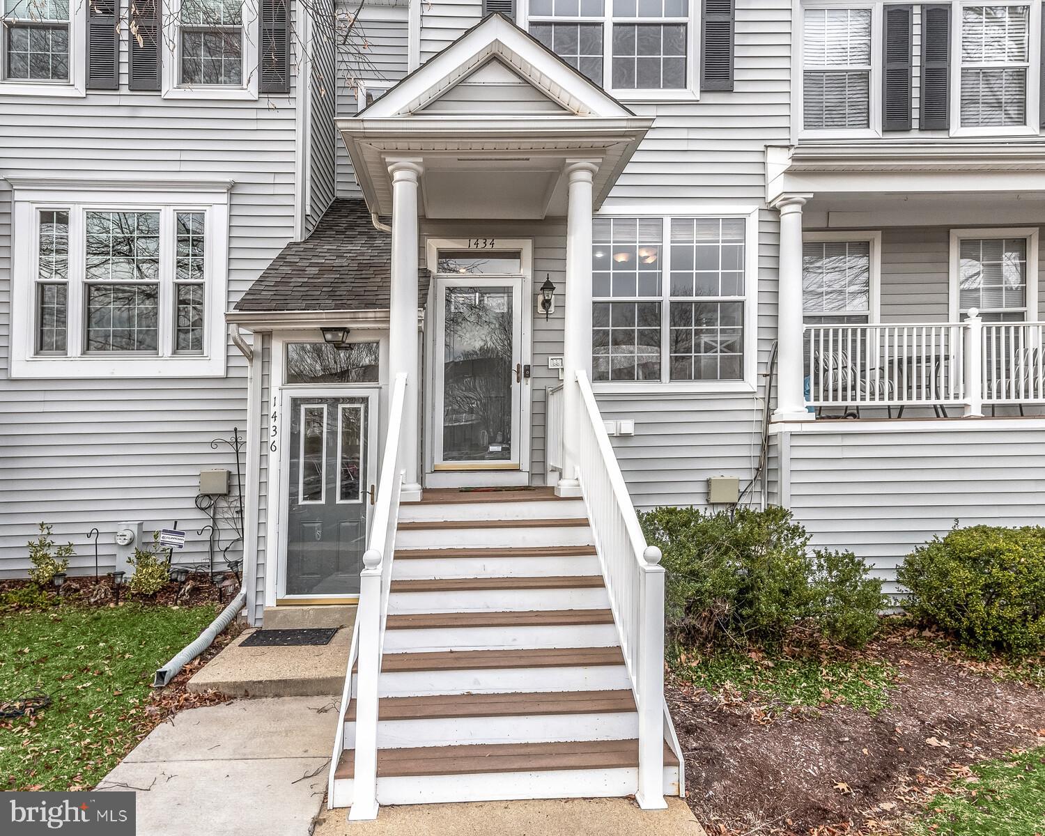 CEDAR GROVE AT CROFTON - Residential