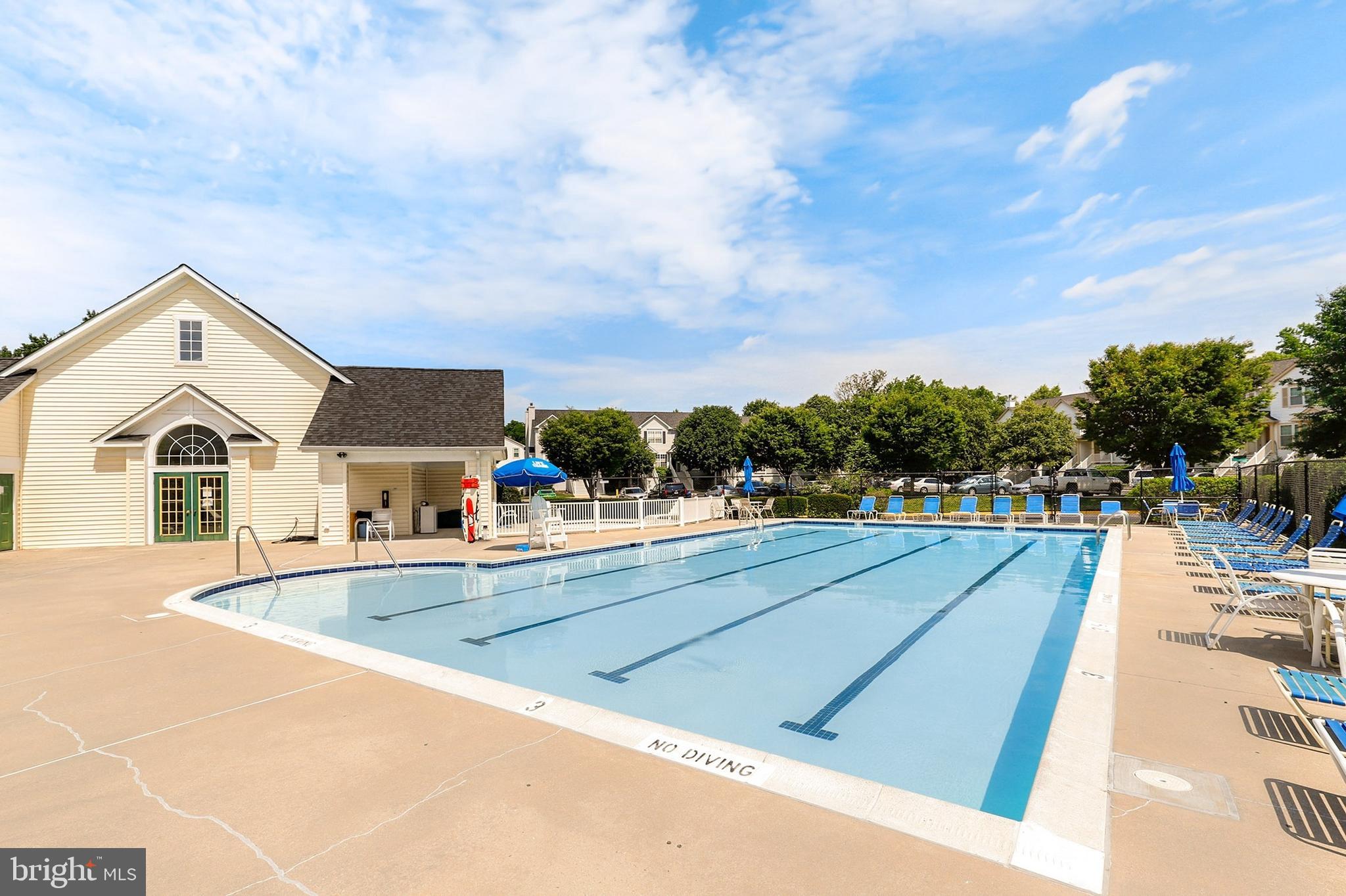 CEDAR GROVE AT CROFTON - Residential