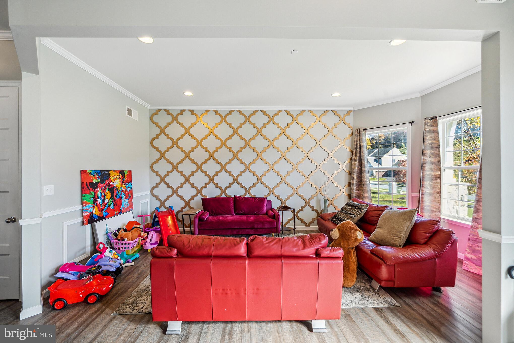 EDGEMONT - Residential