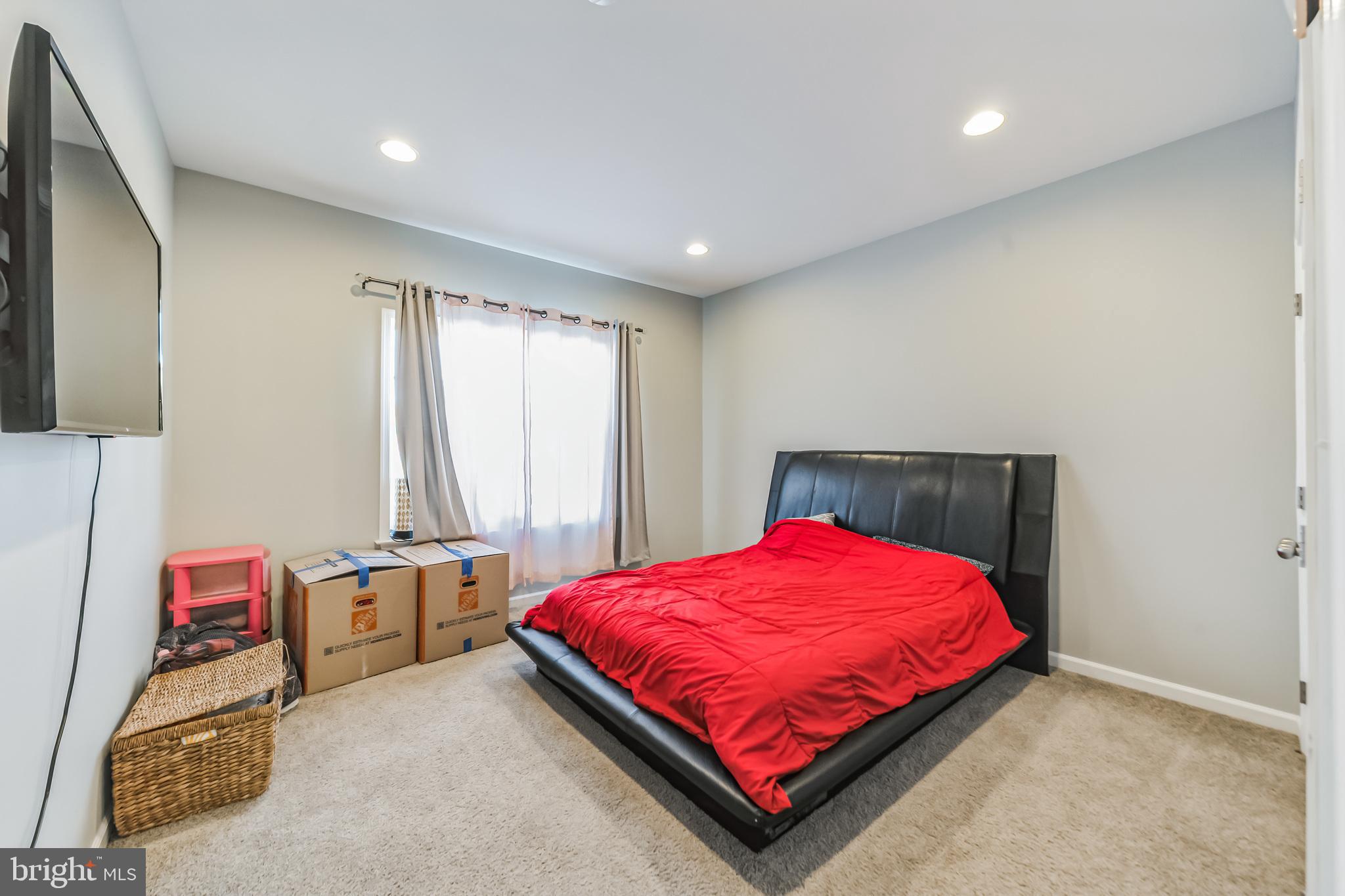 EDGEMONT - Residential