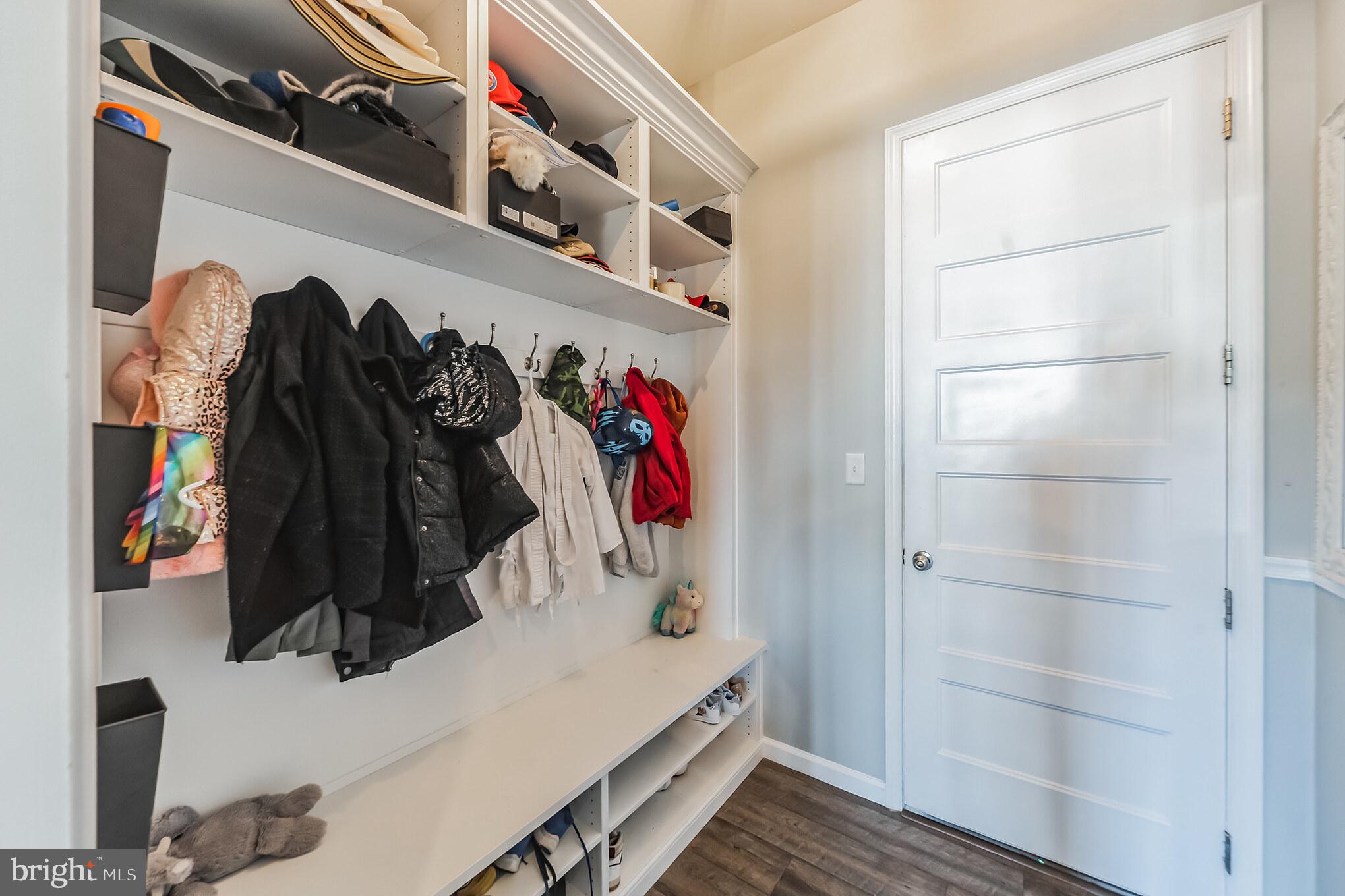 EDGEMONT - Residential