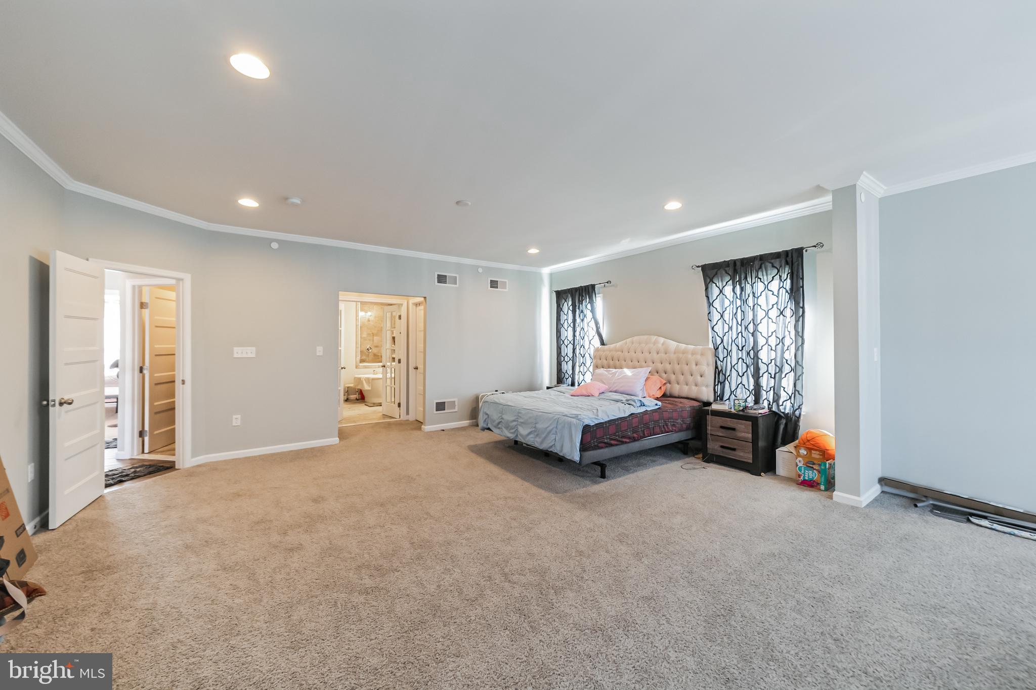 EDGEMONT - Residential