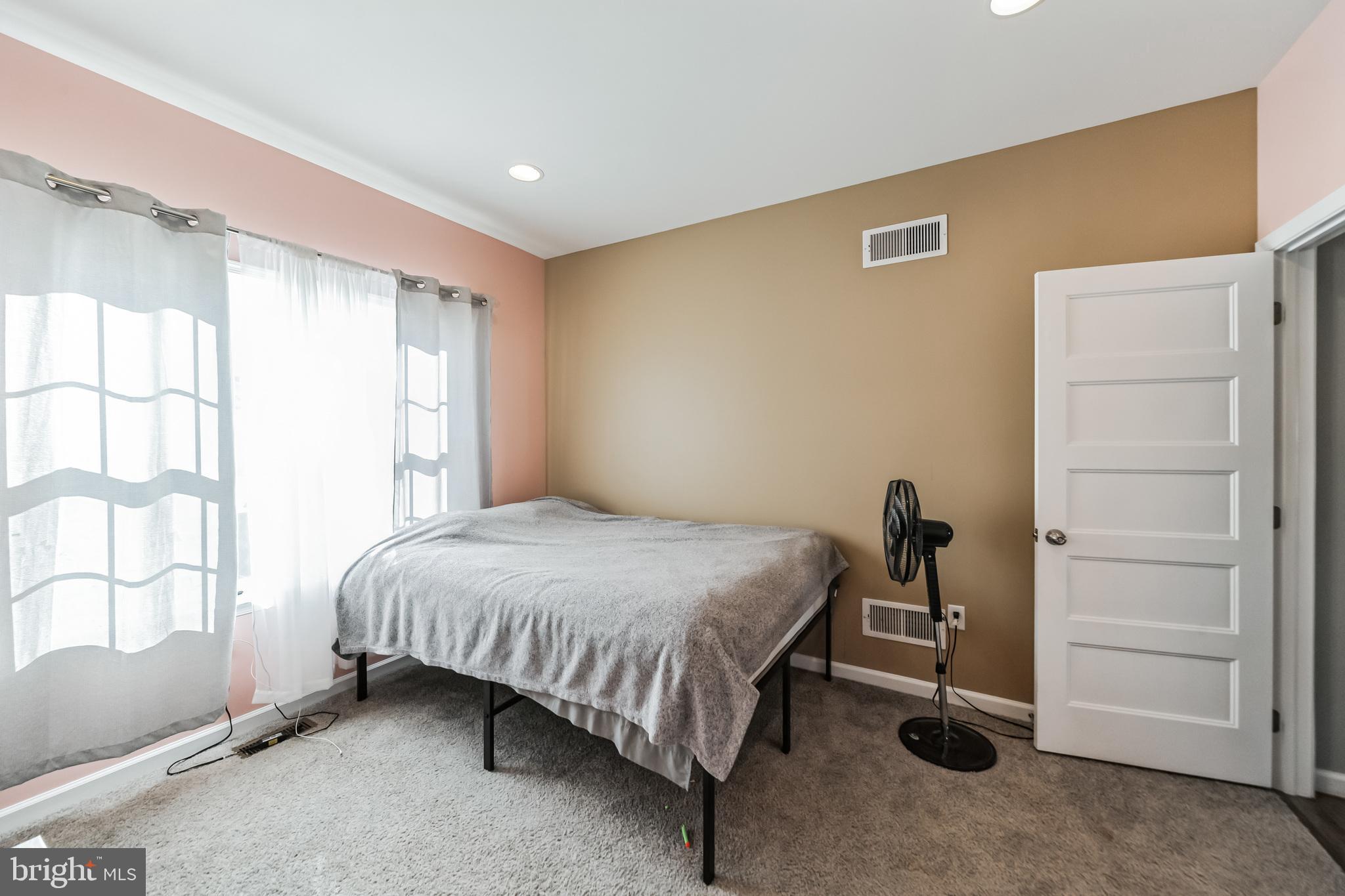 EDGEMONT - Residential