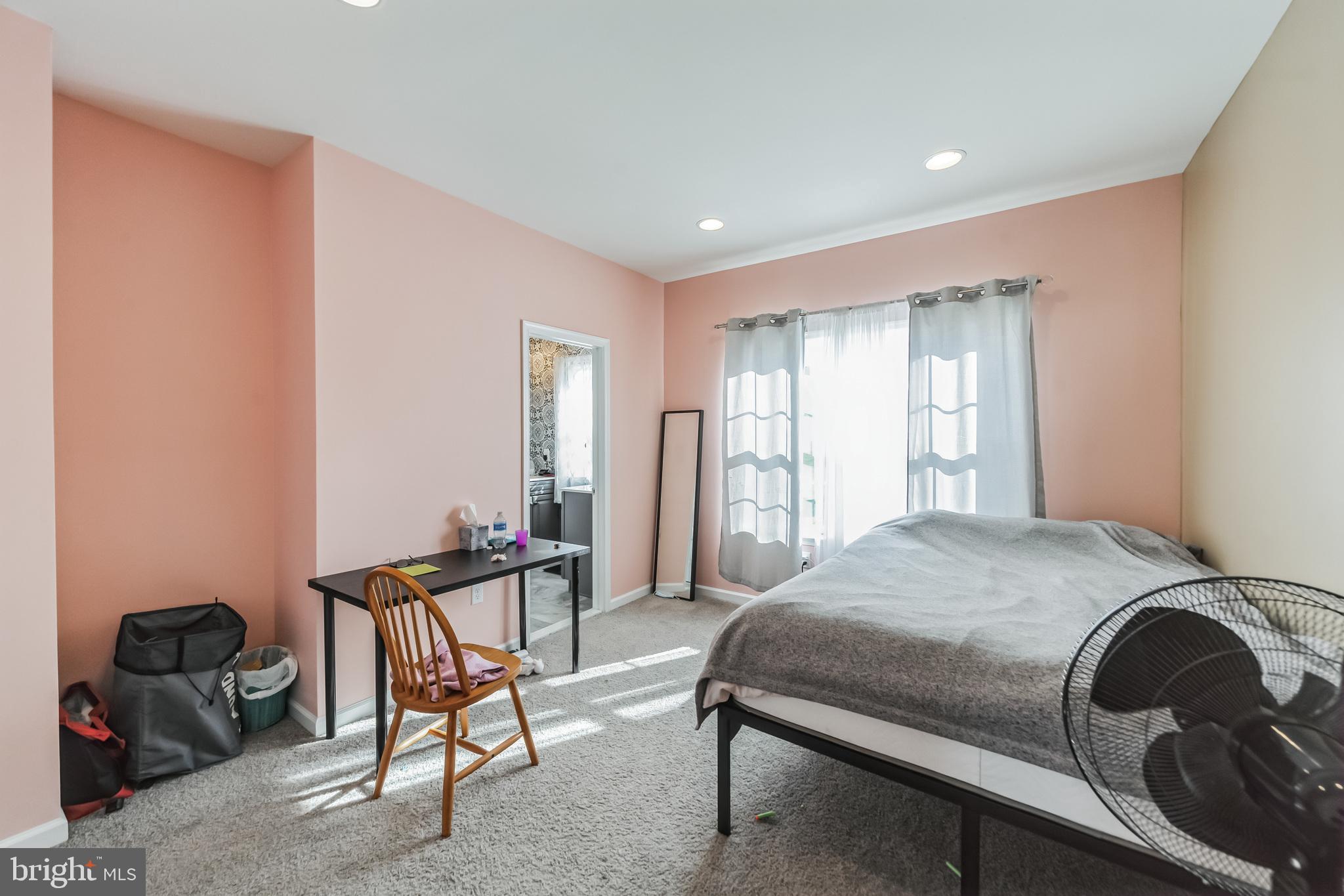 EDGEMONT - Residential